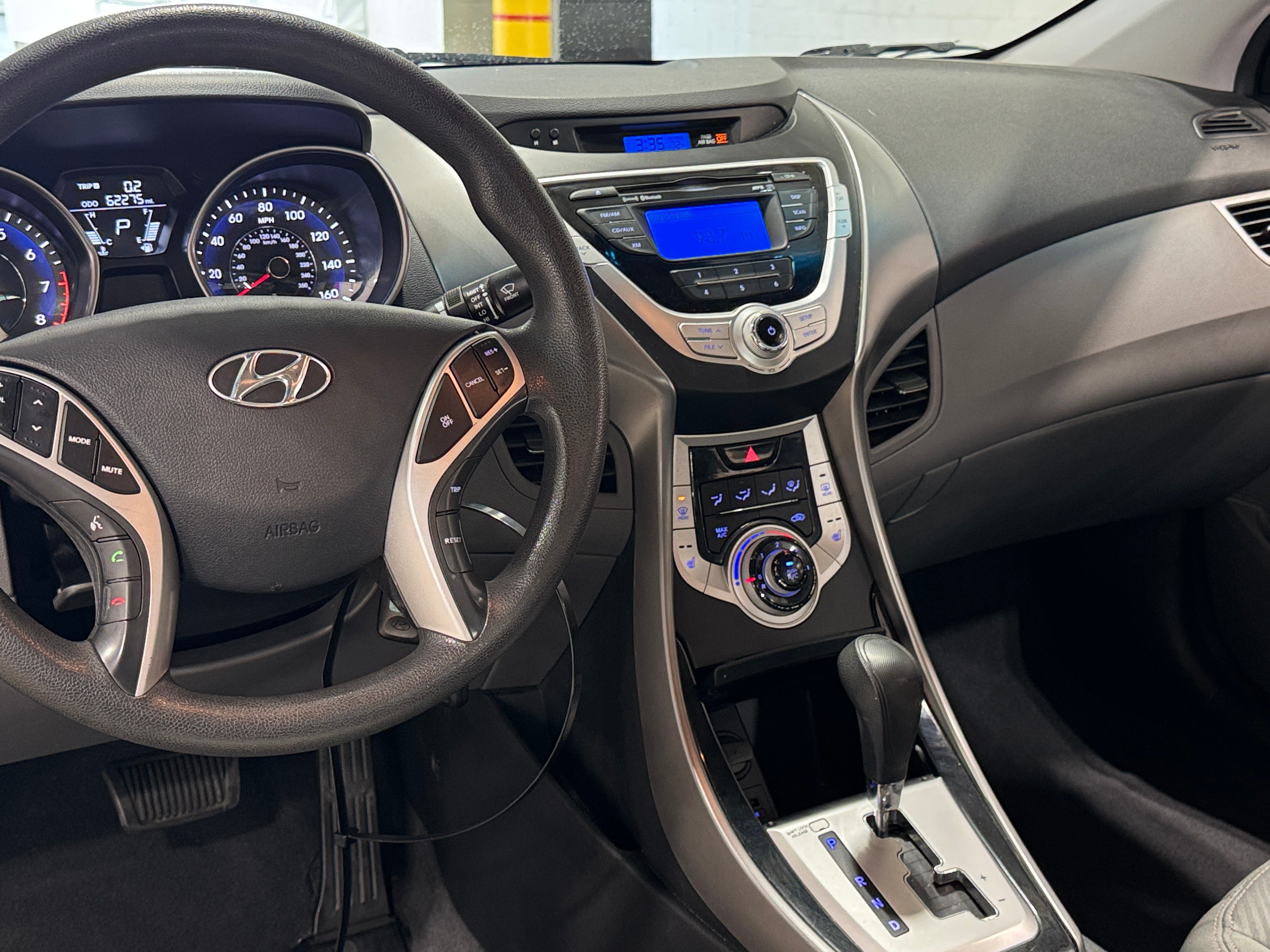 2013 Hyundai Elantra GLS 3