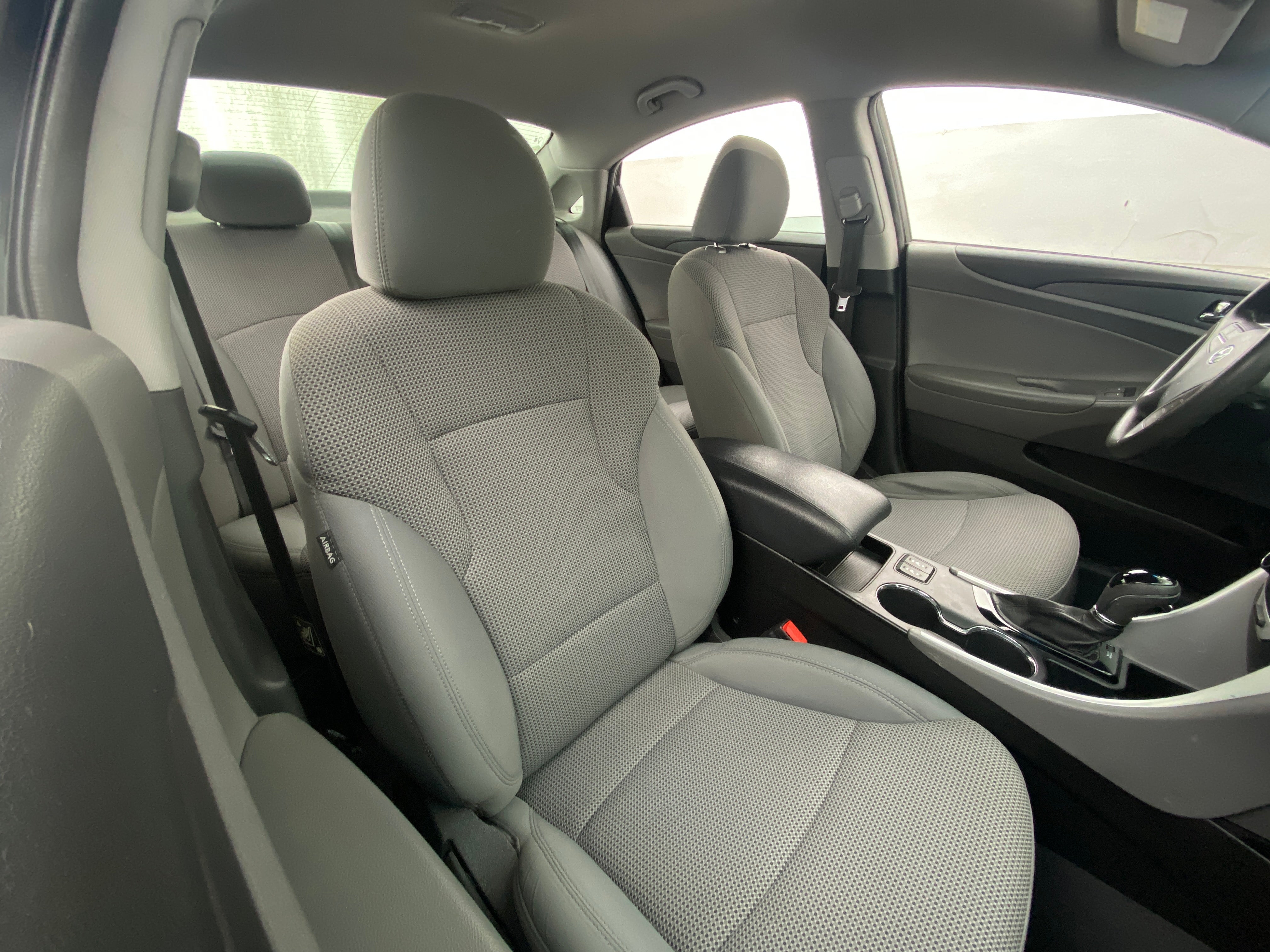 2013 Hyundai Sonata GLS 2