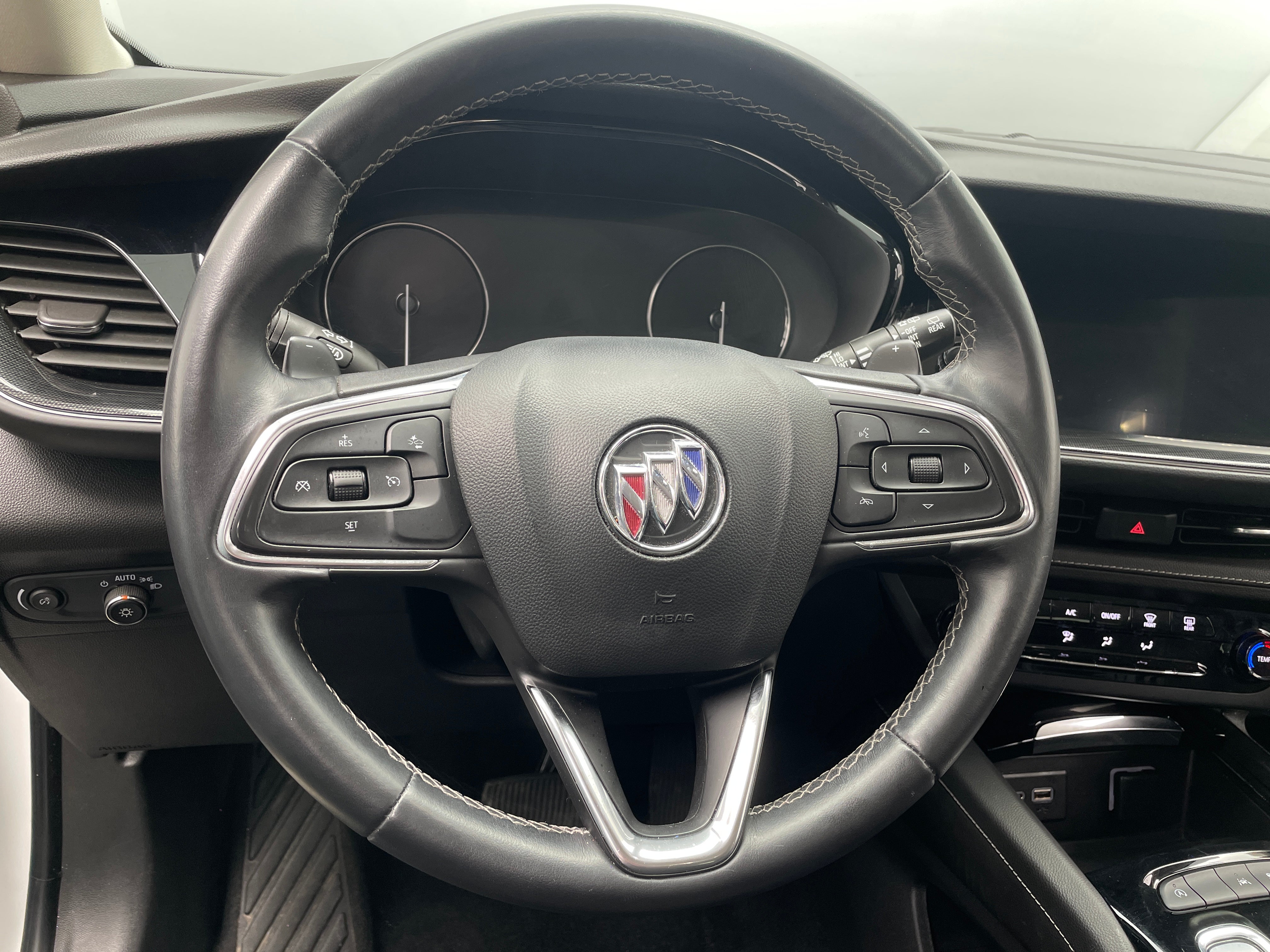 2022 Buick Envision Preferred 4