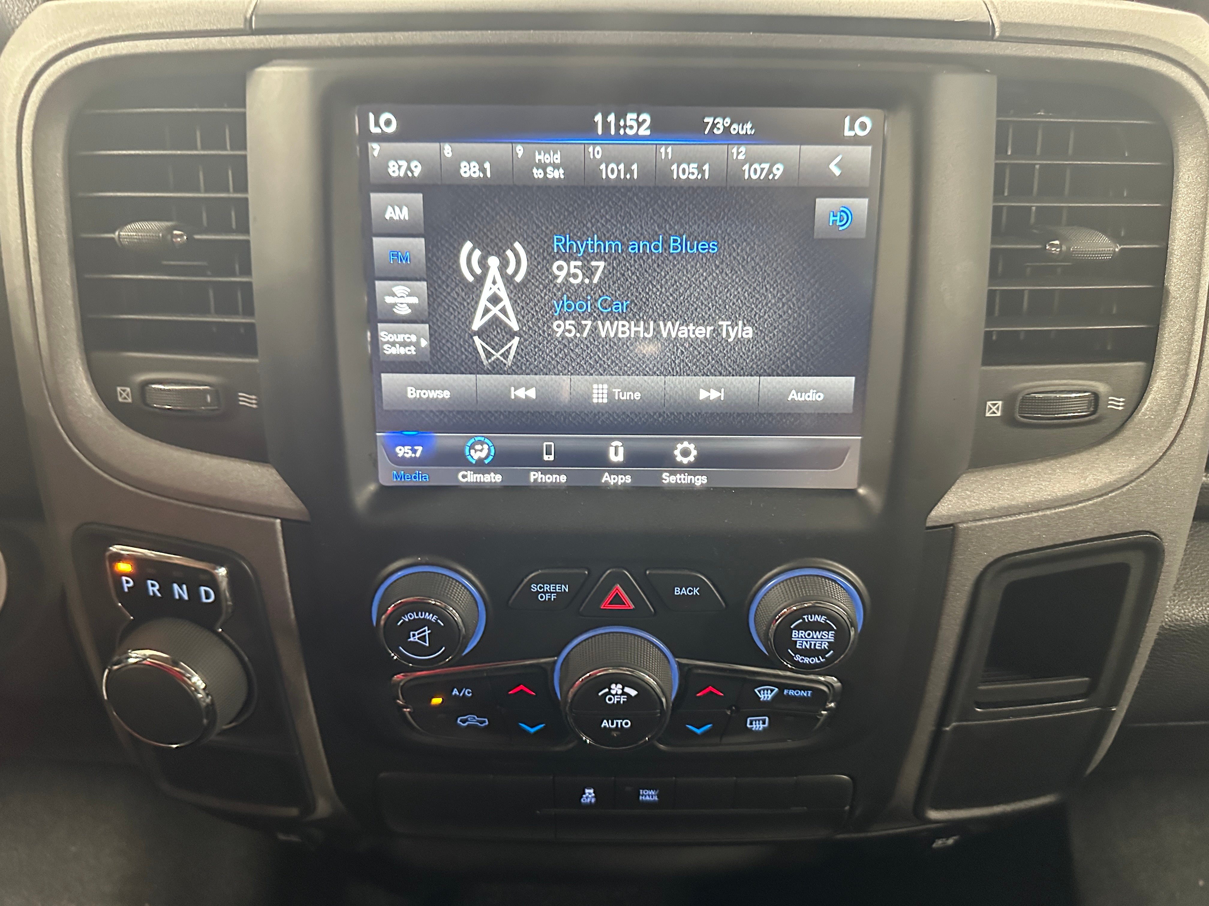 2021 RAM 1500 Classic Tradesman 3