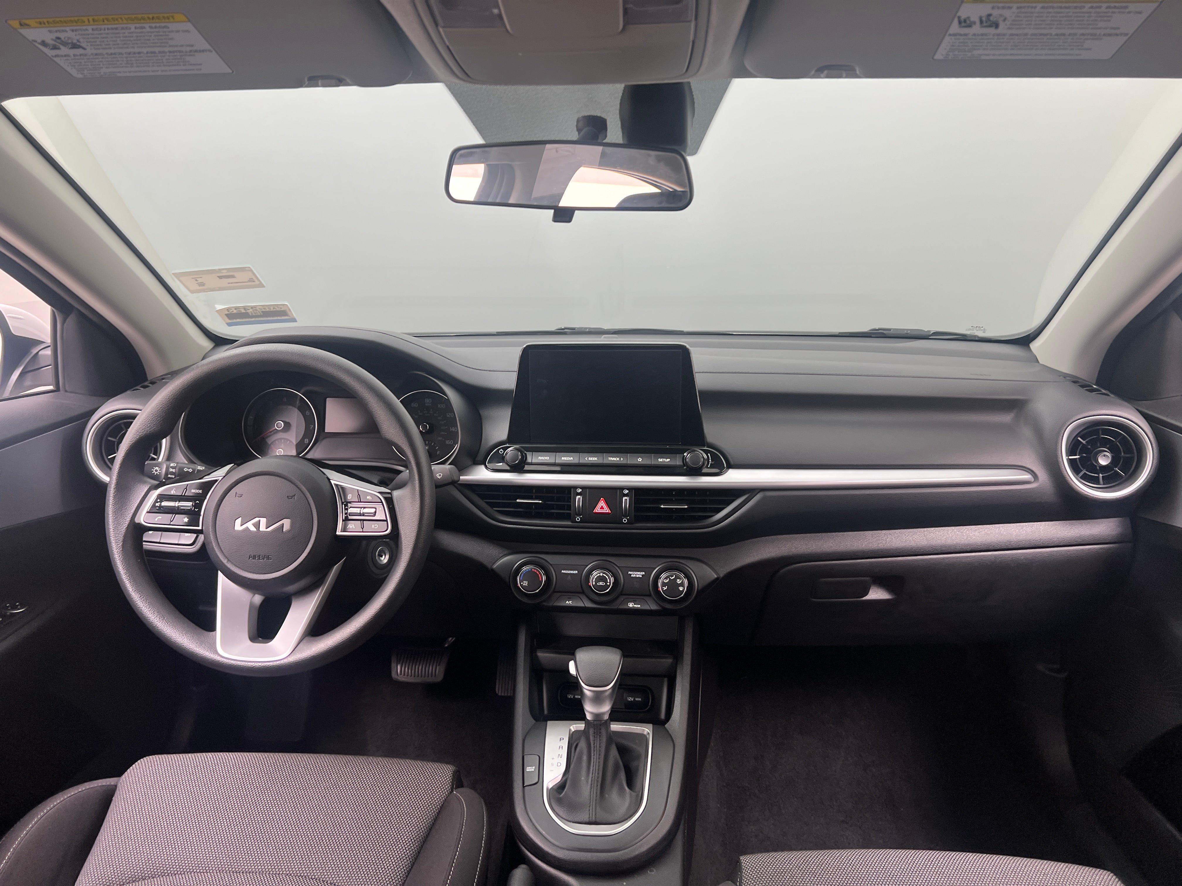 2023 Kia Forte LXS 3