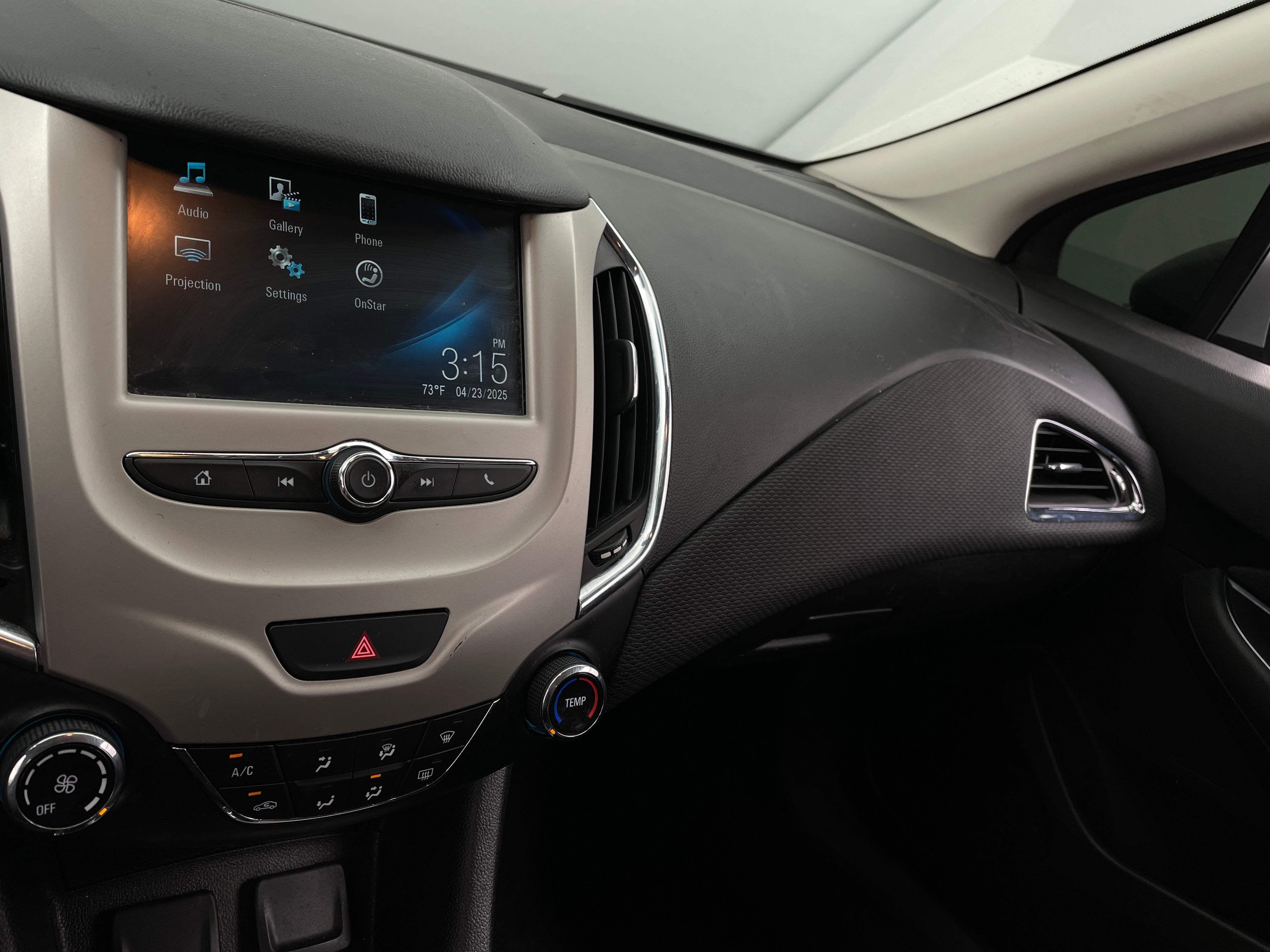 2018 Chevrolet Cruze LS 4