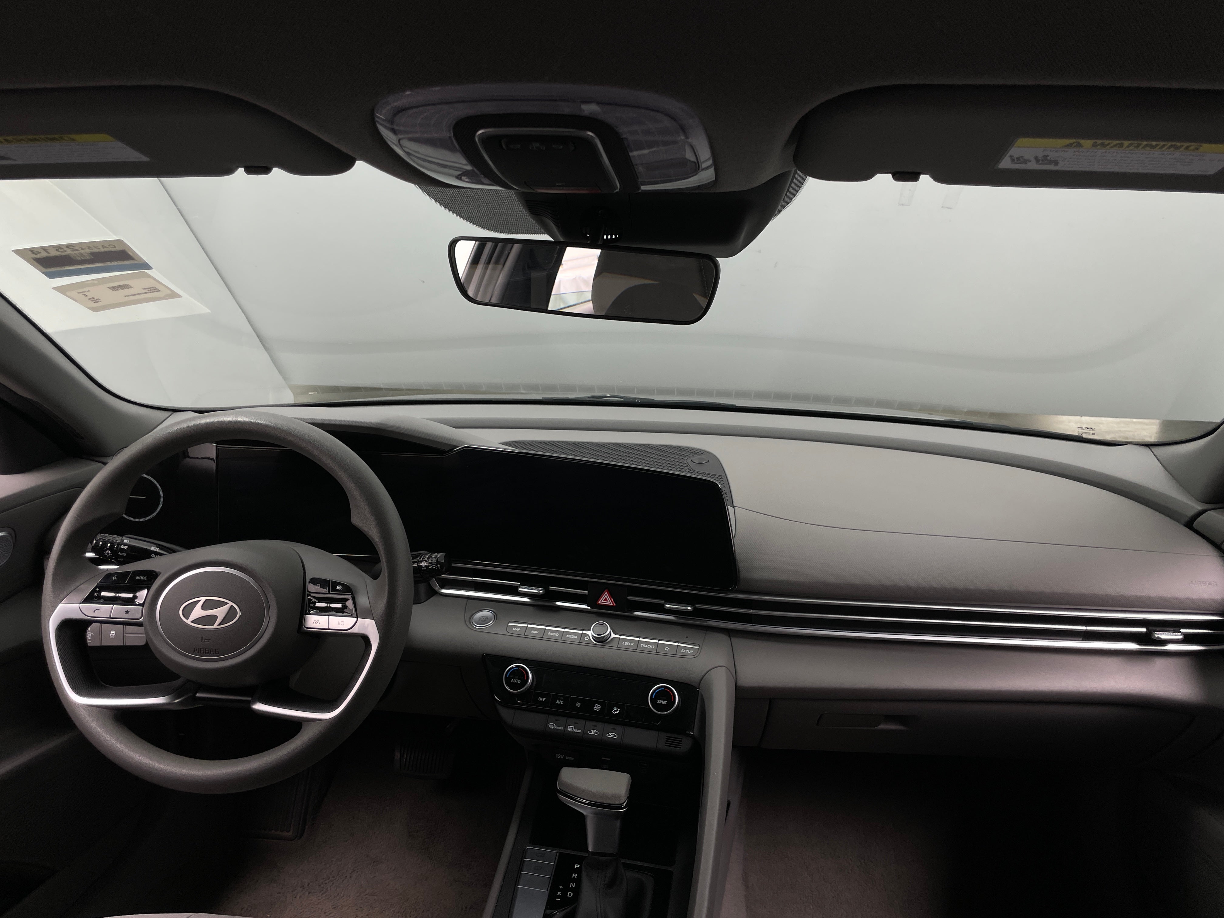 2024 Hyundai Elantra SEL 3