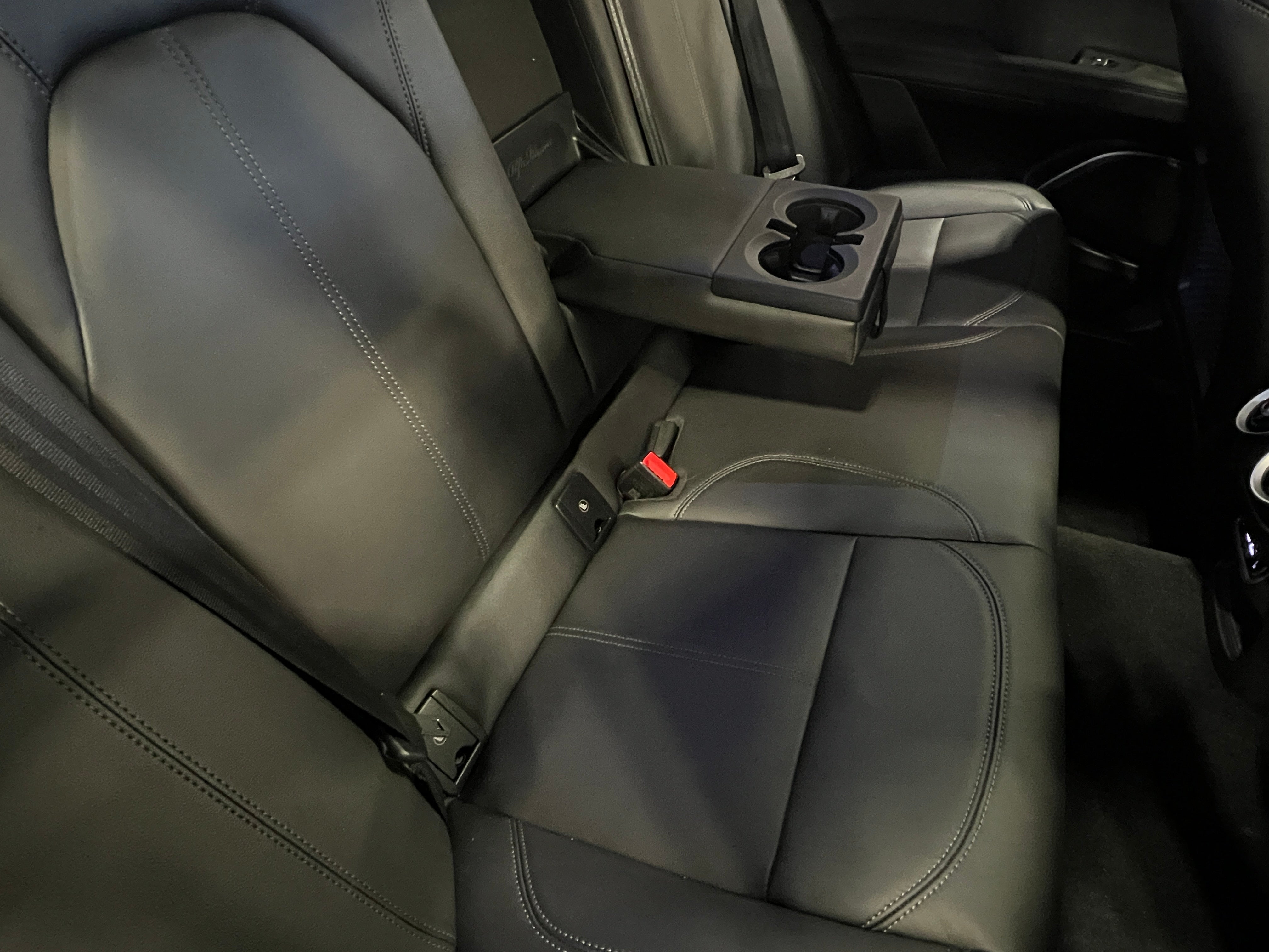 2022 Alfa Romeo Stelvio Ti 5