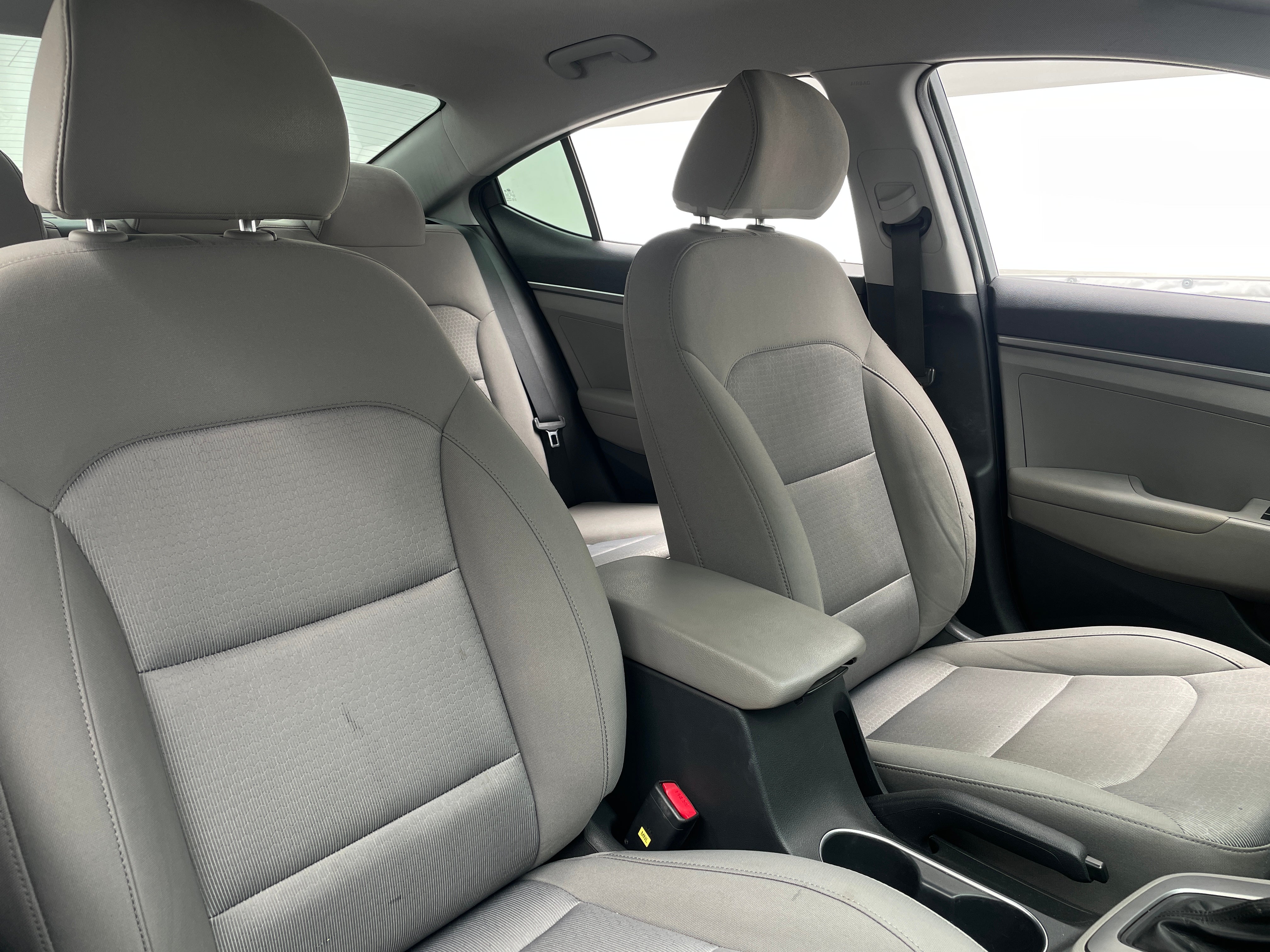 2017 Hyundai Elantra SE 2