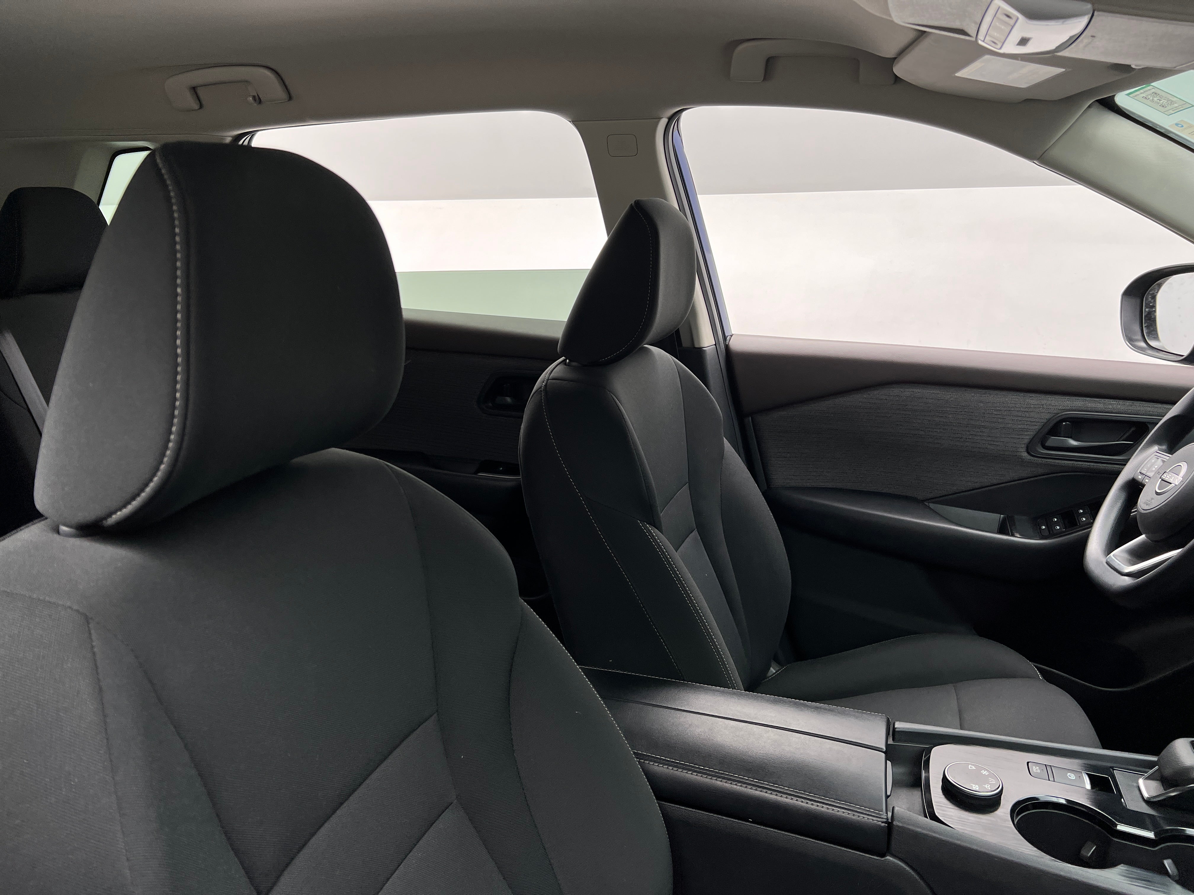 2023 Nissan Rogue S 2