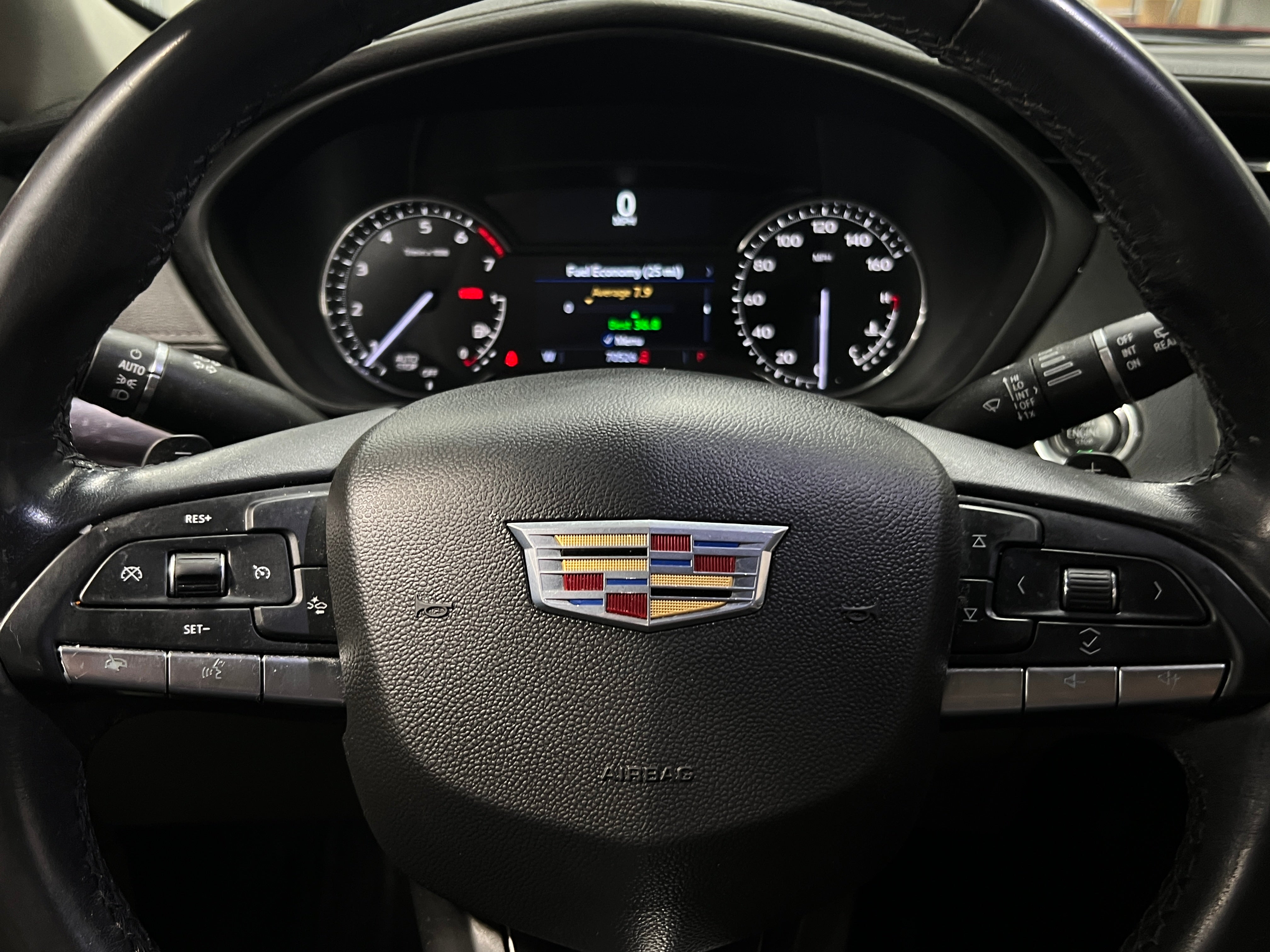 2021 Cadillac XT4 Luxury 4