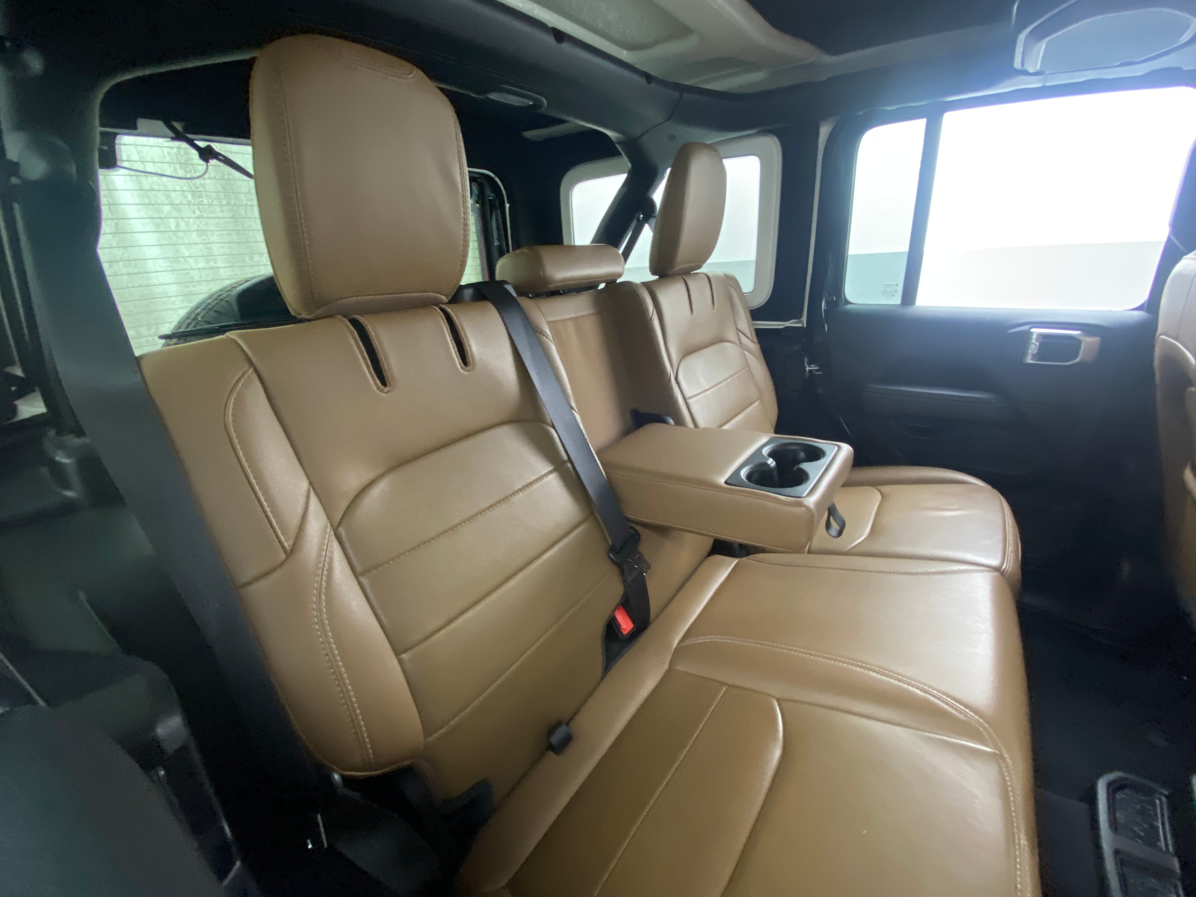 2022 Jeep Wrangler Unlimited Sahara 4xe 5