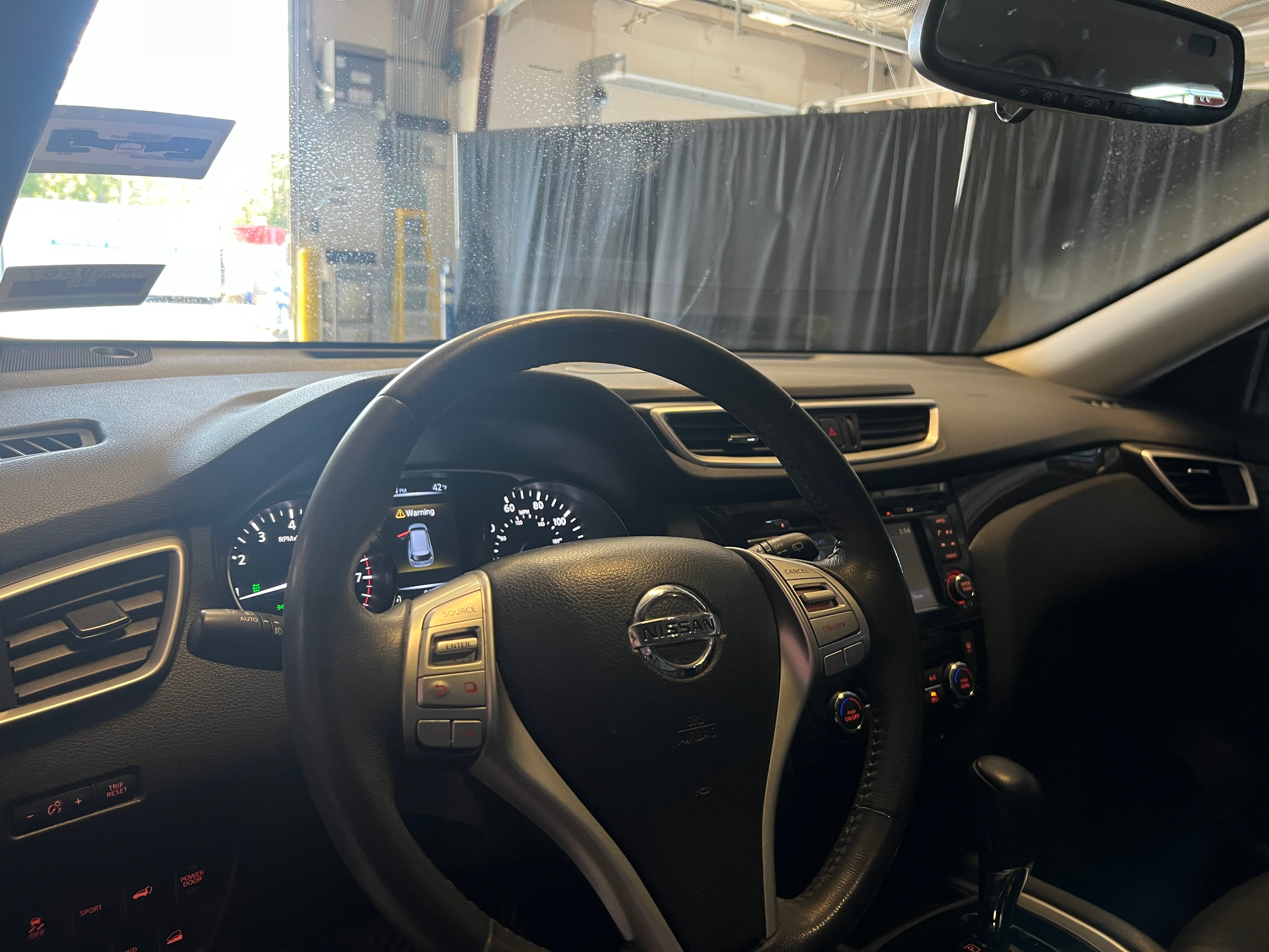 2014 Nissan Rogue SL 3