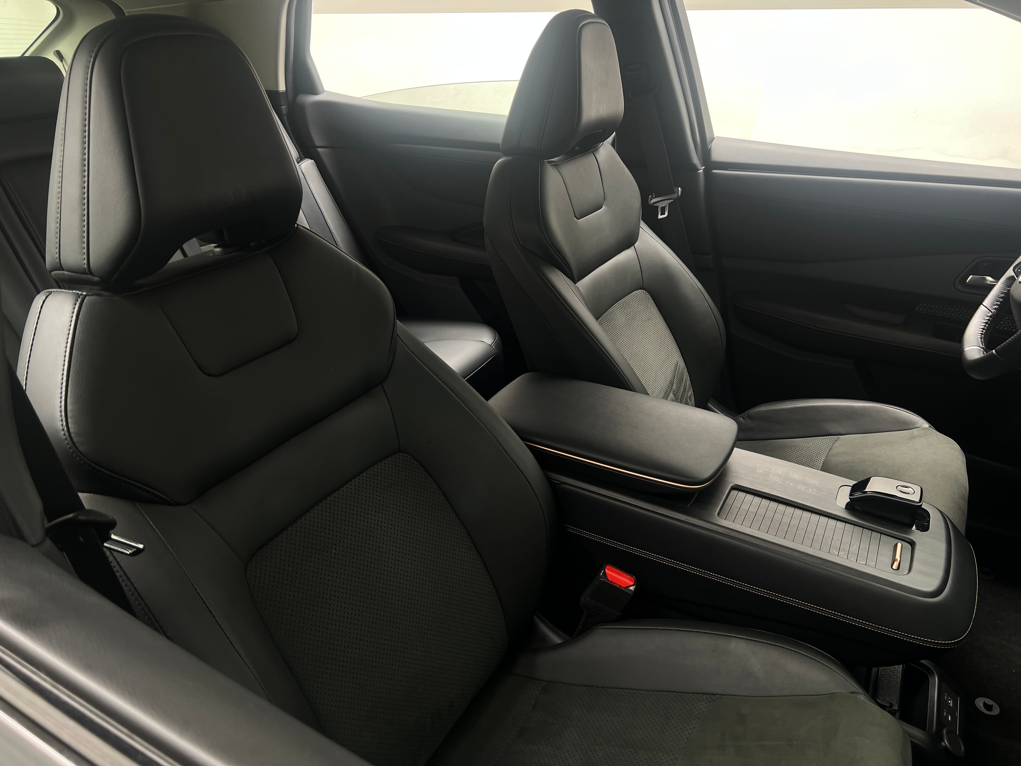 2023 Nissan Ariya Empower+ 2