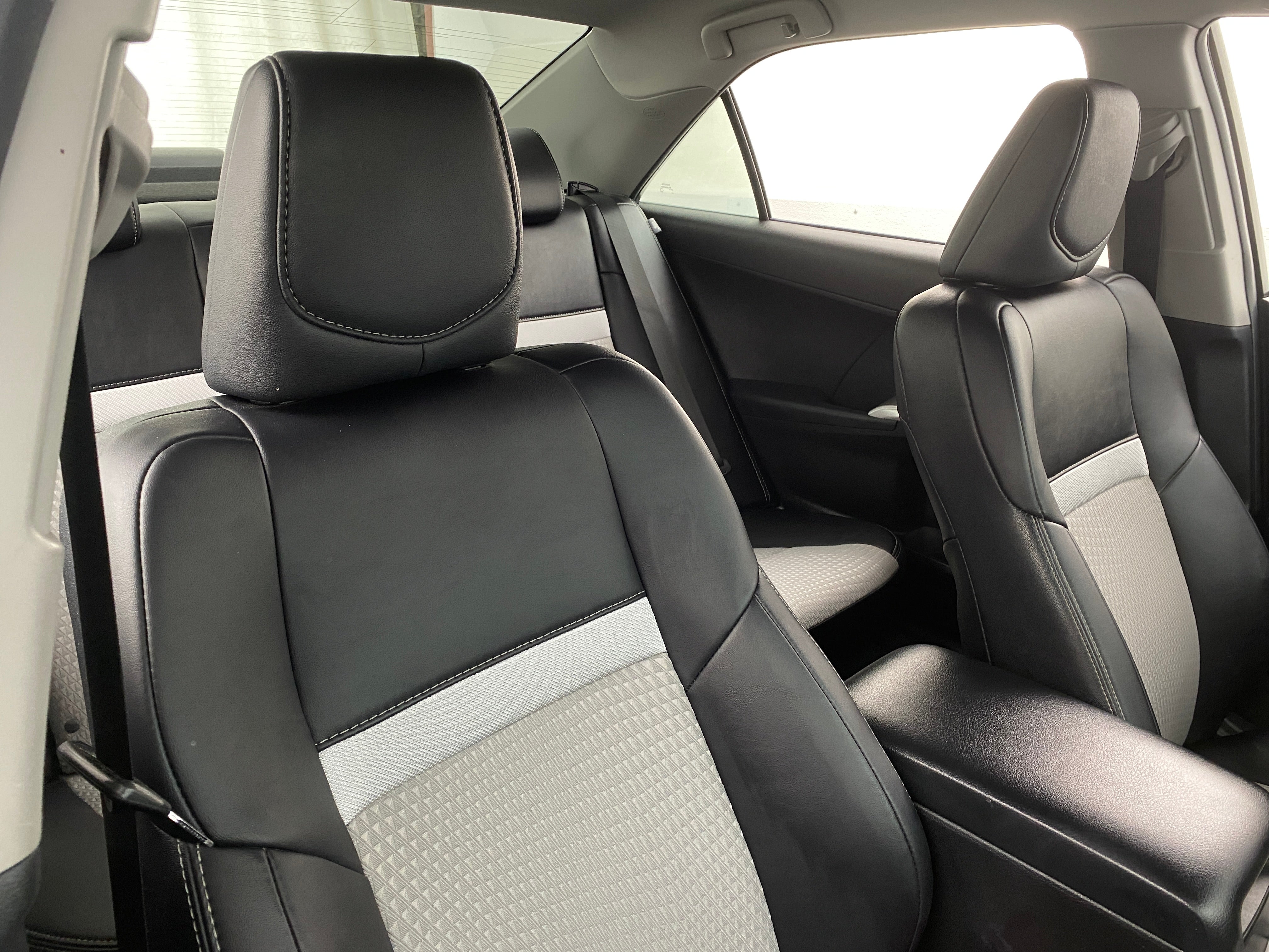 2013 Toyota Camry SE 2