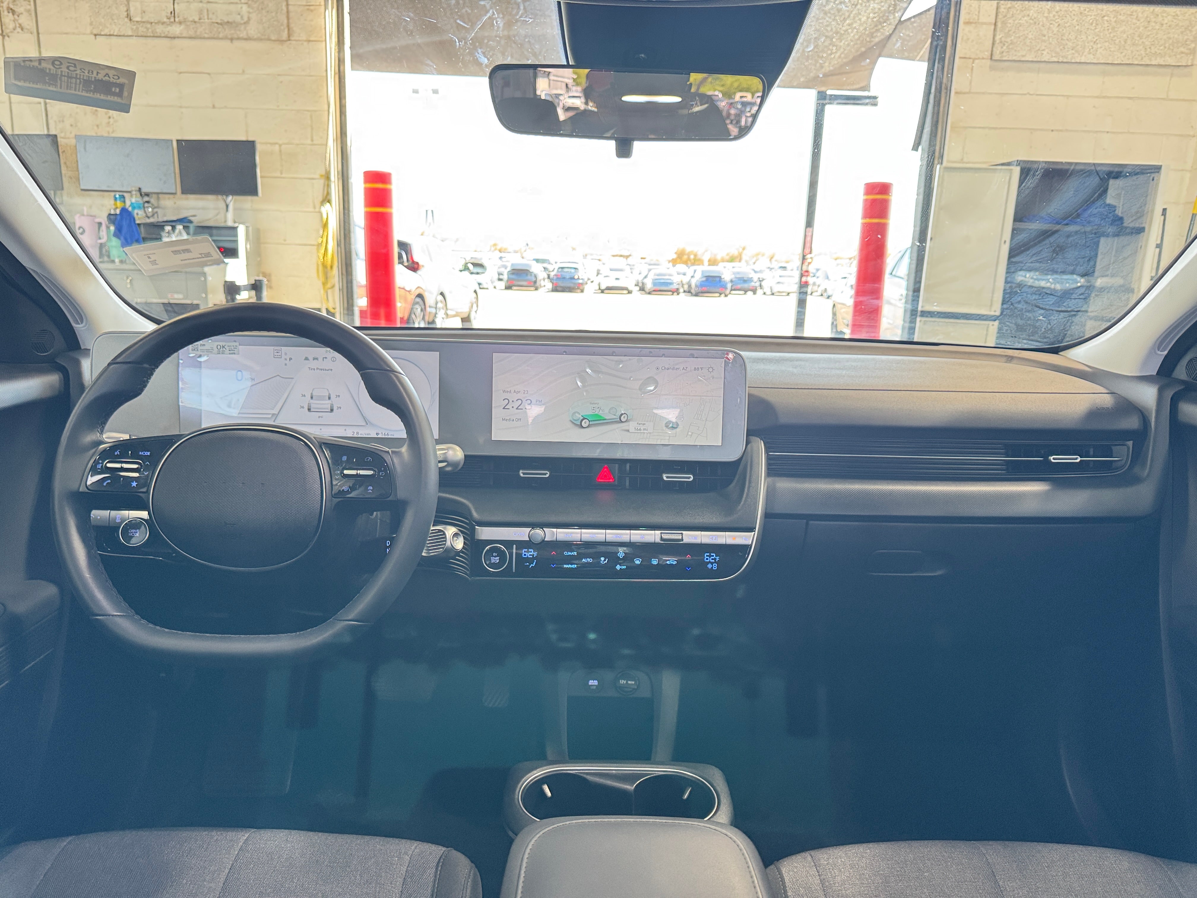 2024 Hyundai Ioniq 5 SE 3