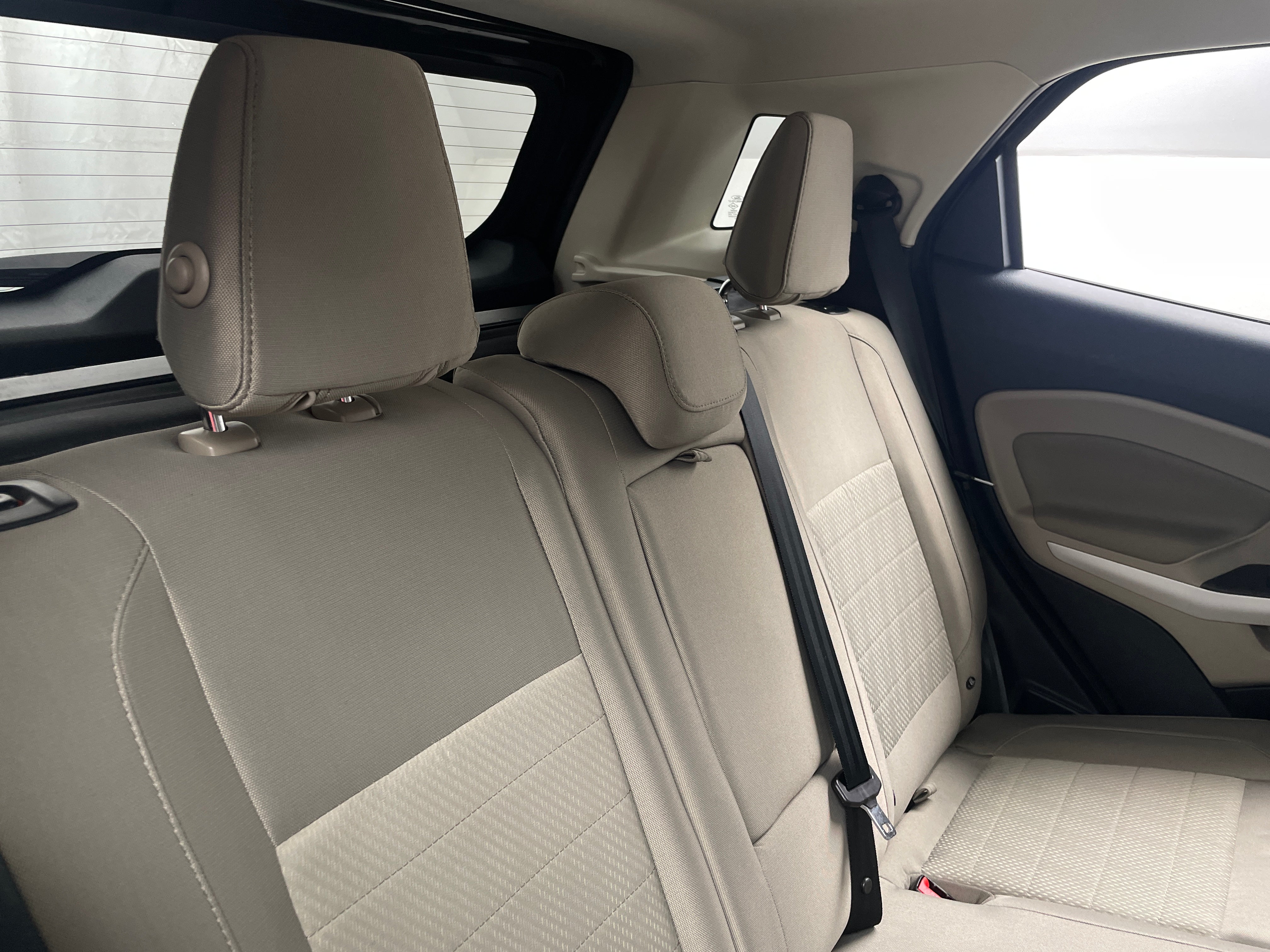 2018 Ford EcoSport S 6