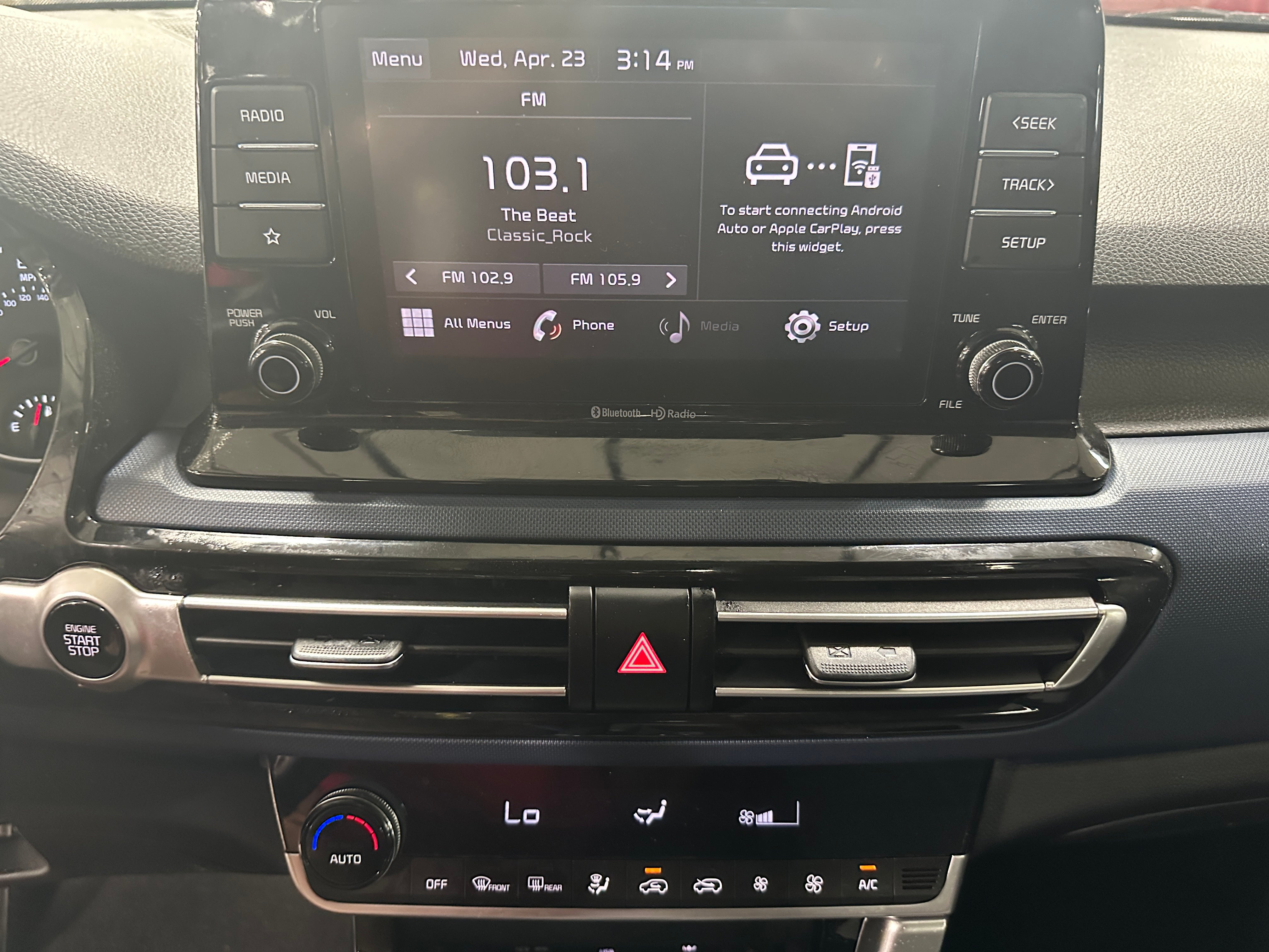 2023 Kia Seltos S 3