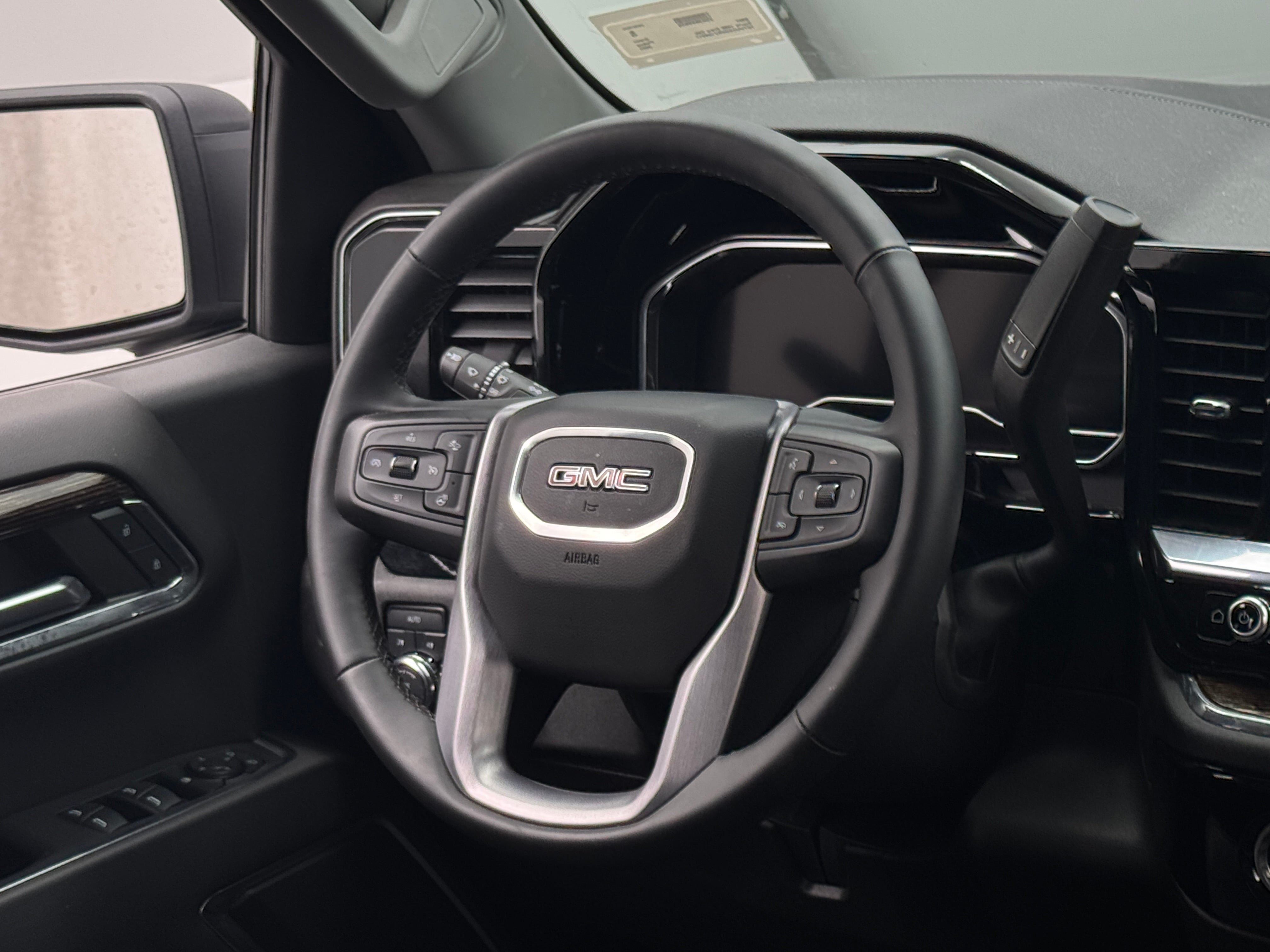 2024 GMC Sierra 1500 Elevation 5