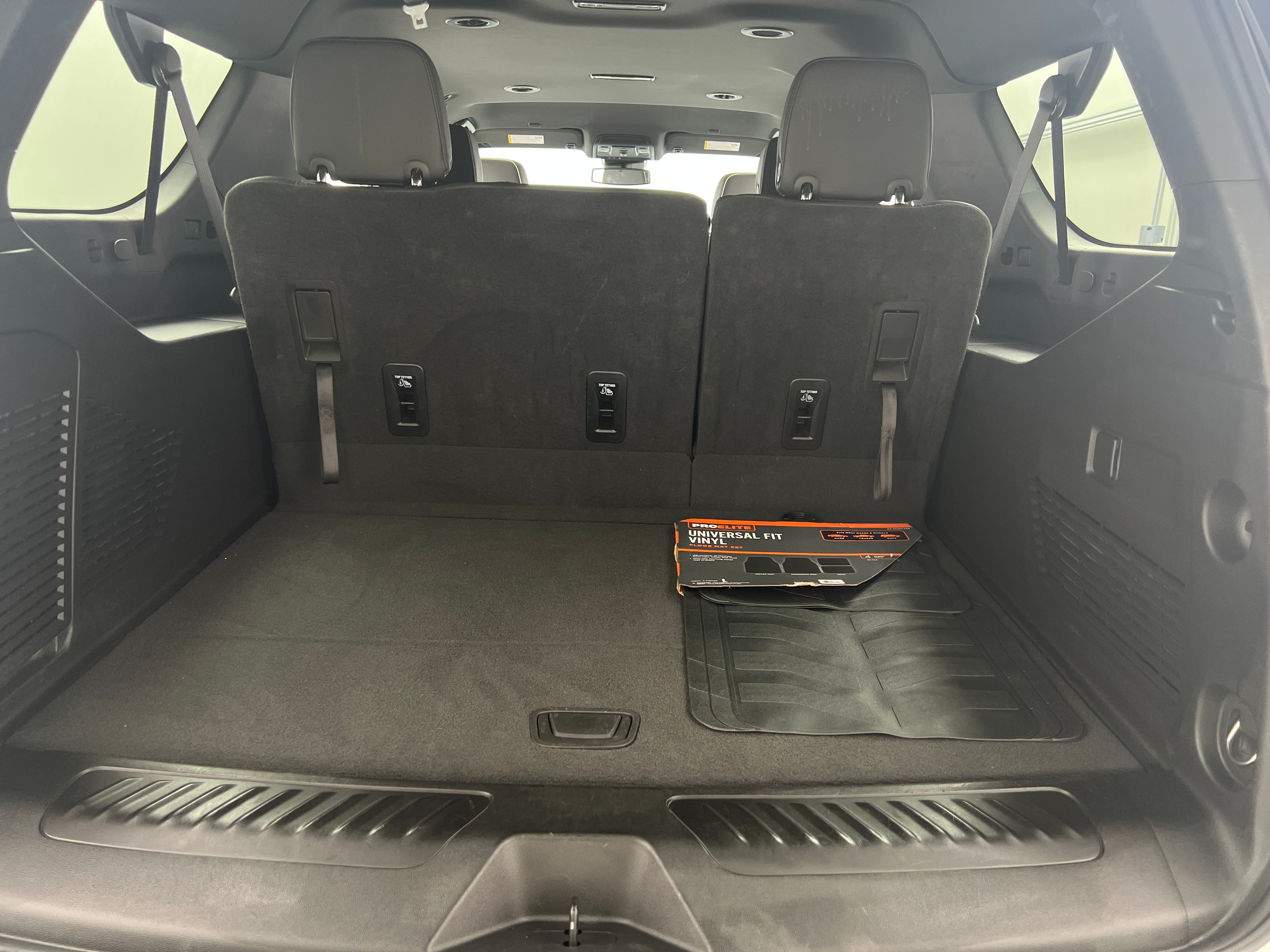 2024 GMC Yukon XL SLT 7