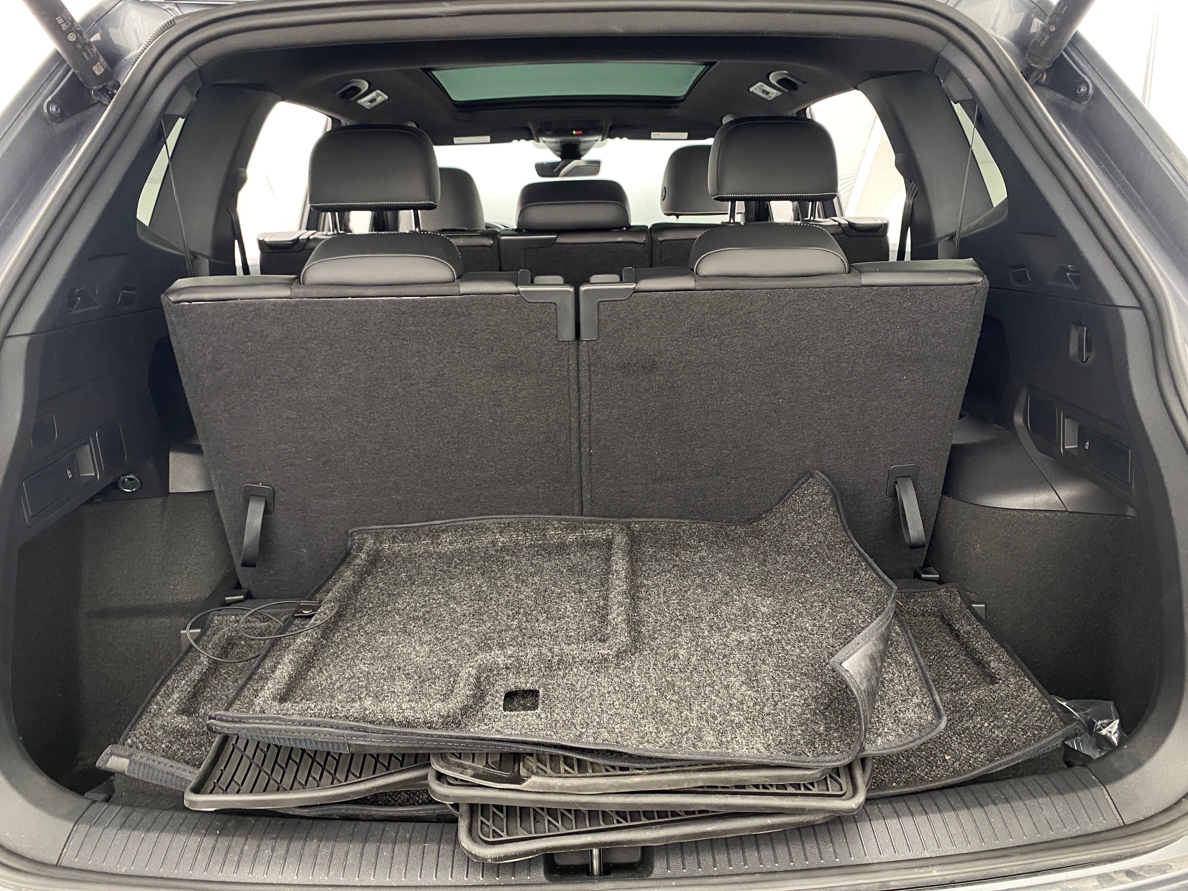 2024 Volkswagen Tiguan SE R-Line Black 7