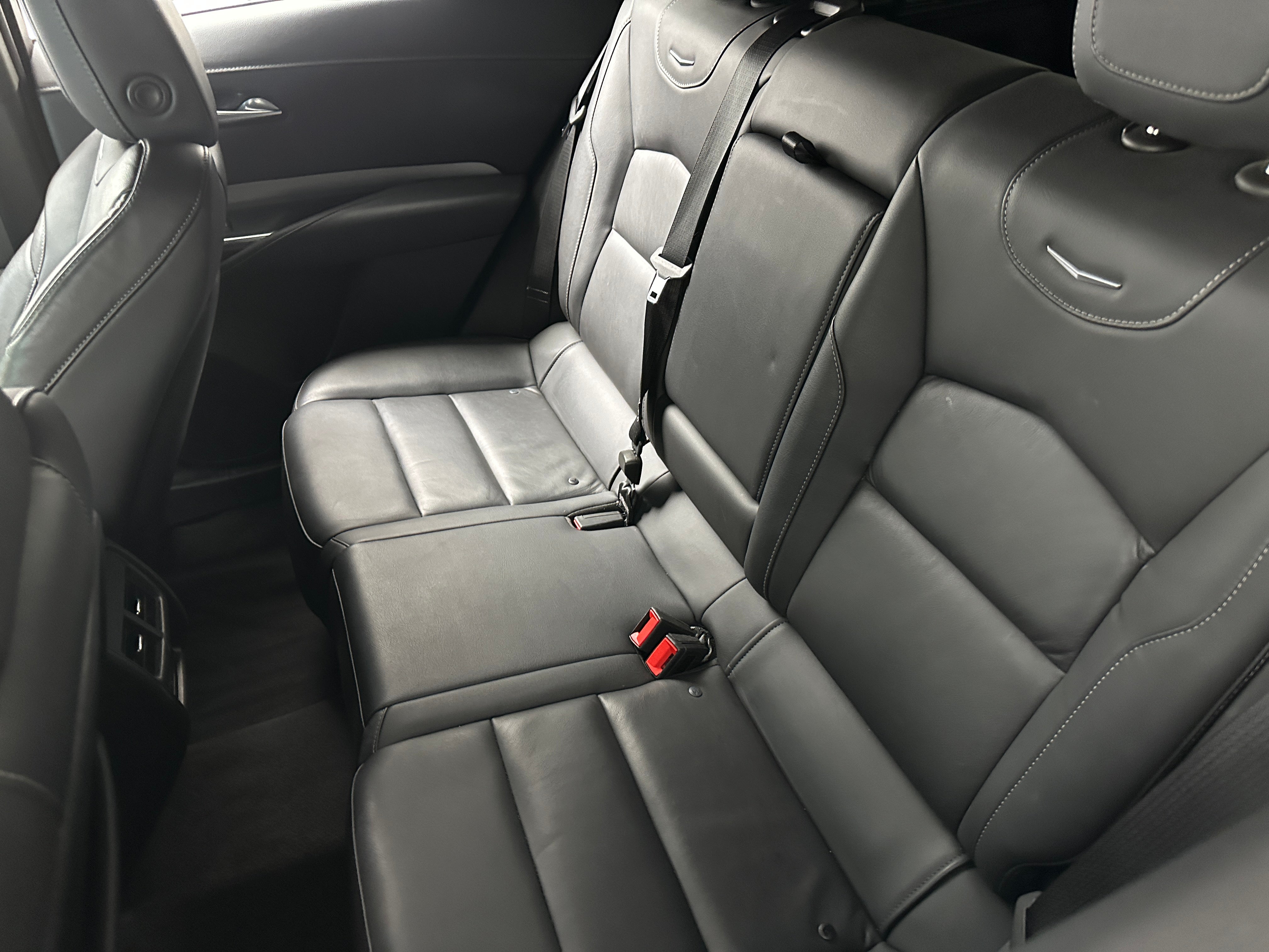 2023 Cadillac XT4 Premium Luxury 5