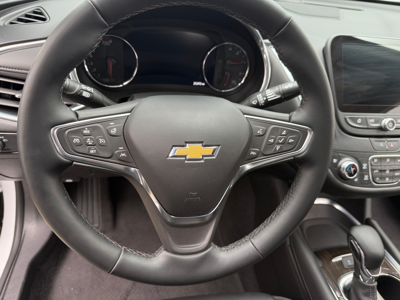 Thumbnail: 2024 Chevrolet Malibu - 4