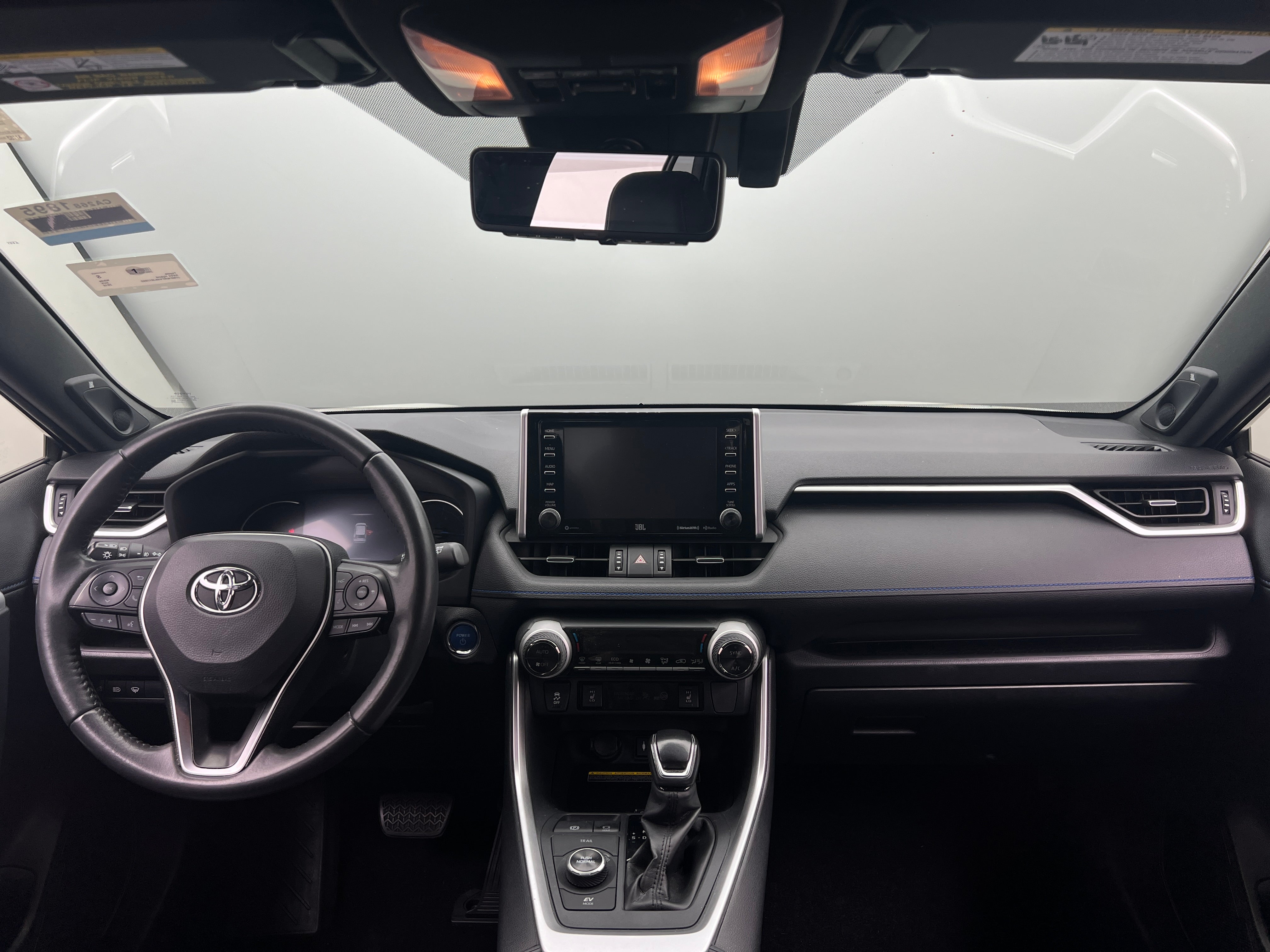 2019 Toyota RAV4 XSE 3