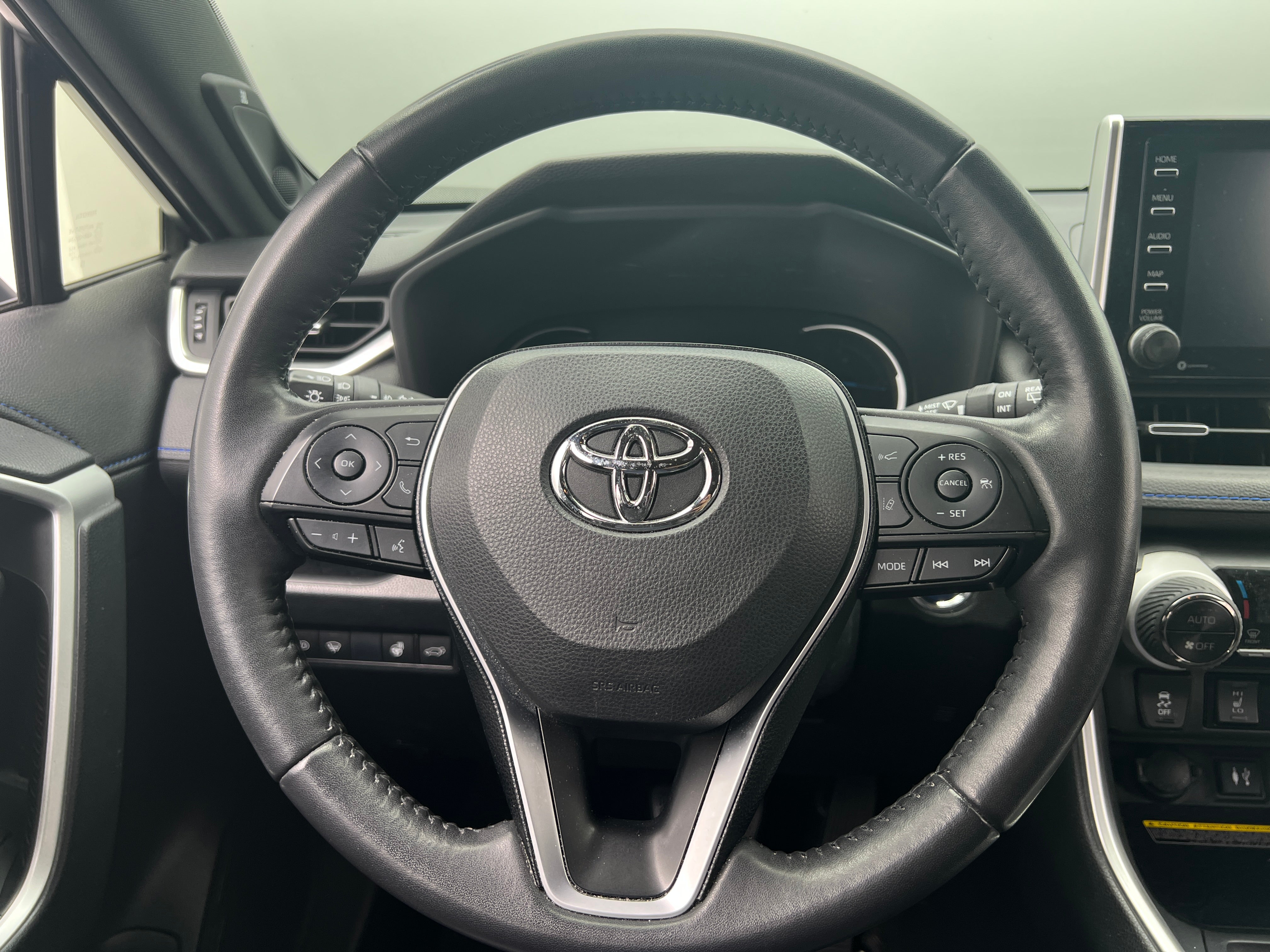 2019 Toyota RAV4 XSE 5