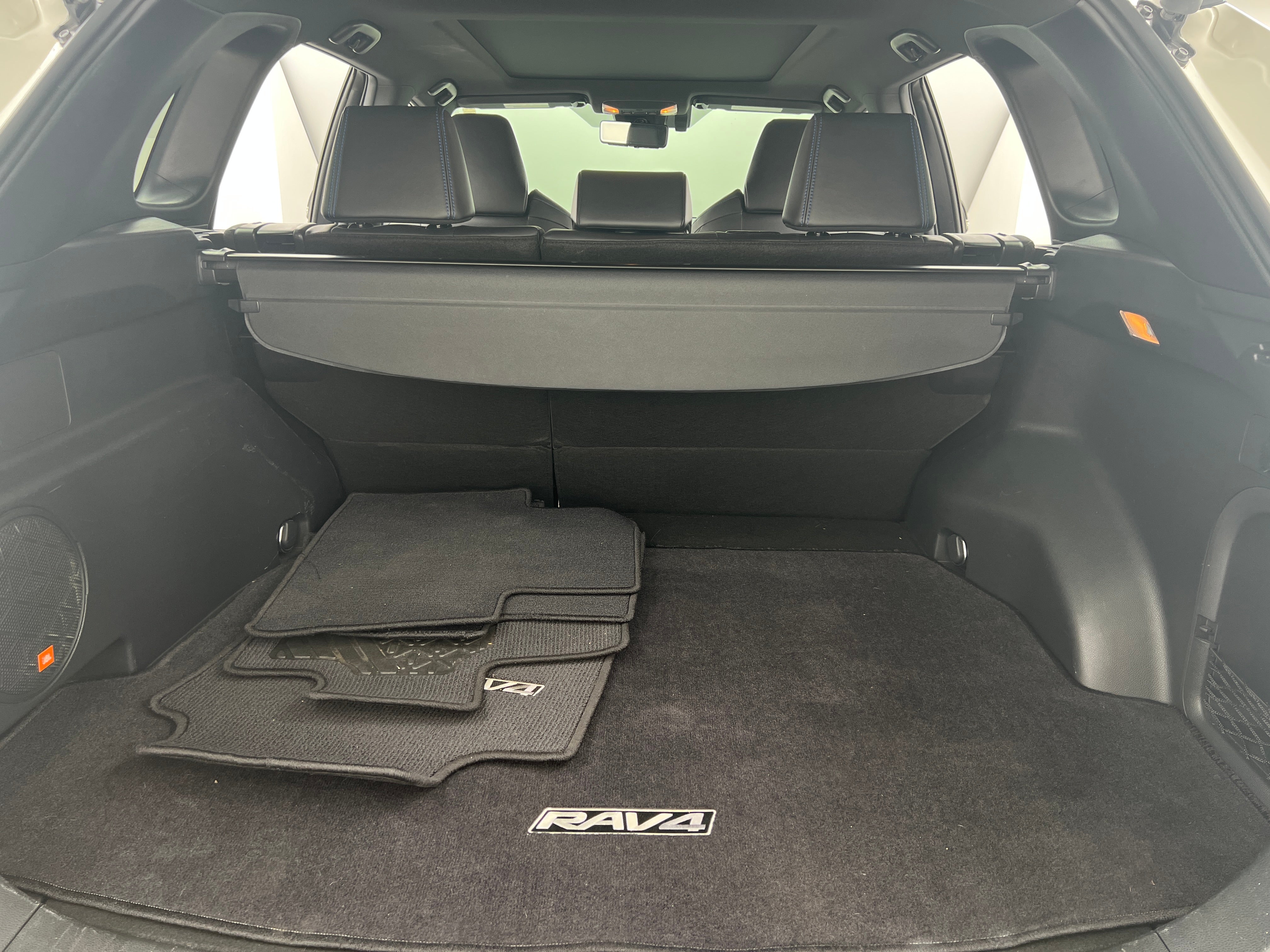 2019 Toyota RAV4 XSE 7