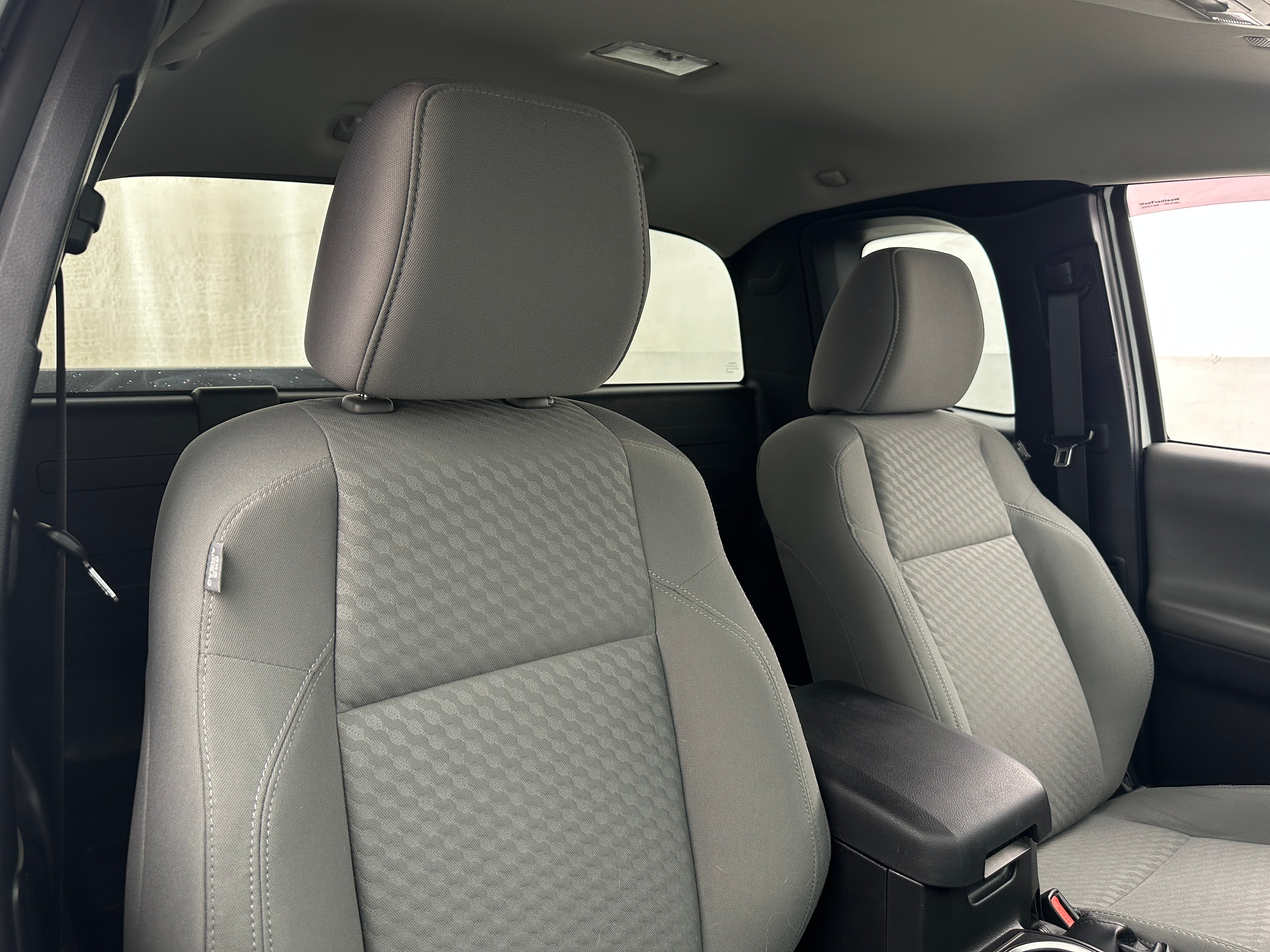 2022 Toyota Tacoma SR 2
