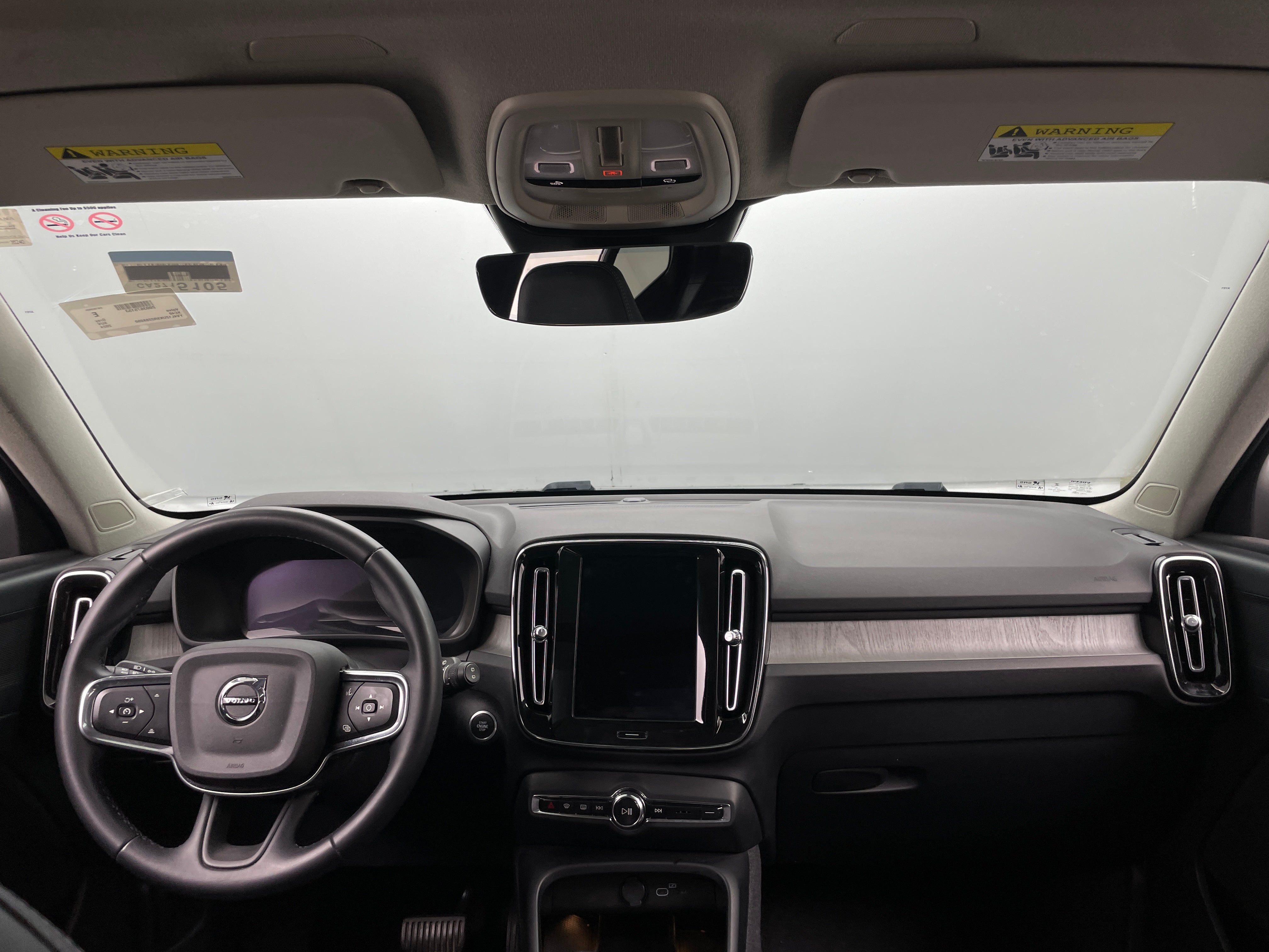 2024 Volvo XC40 B5 Core 3