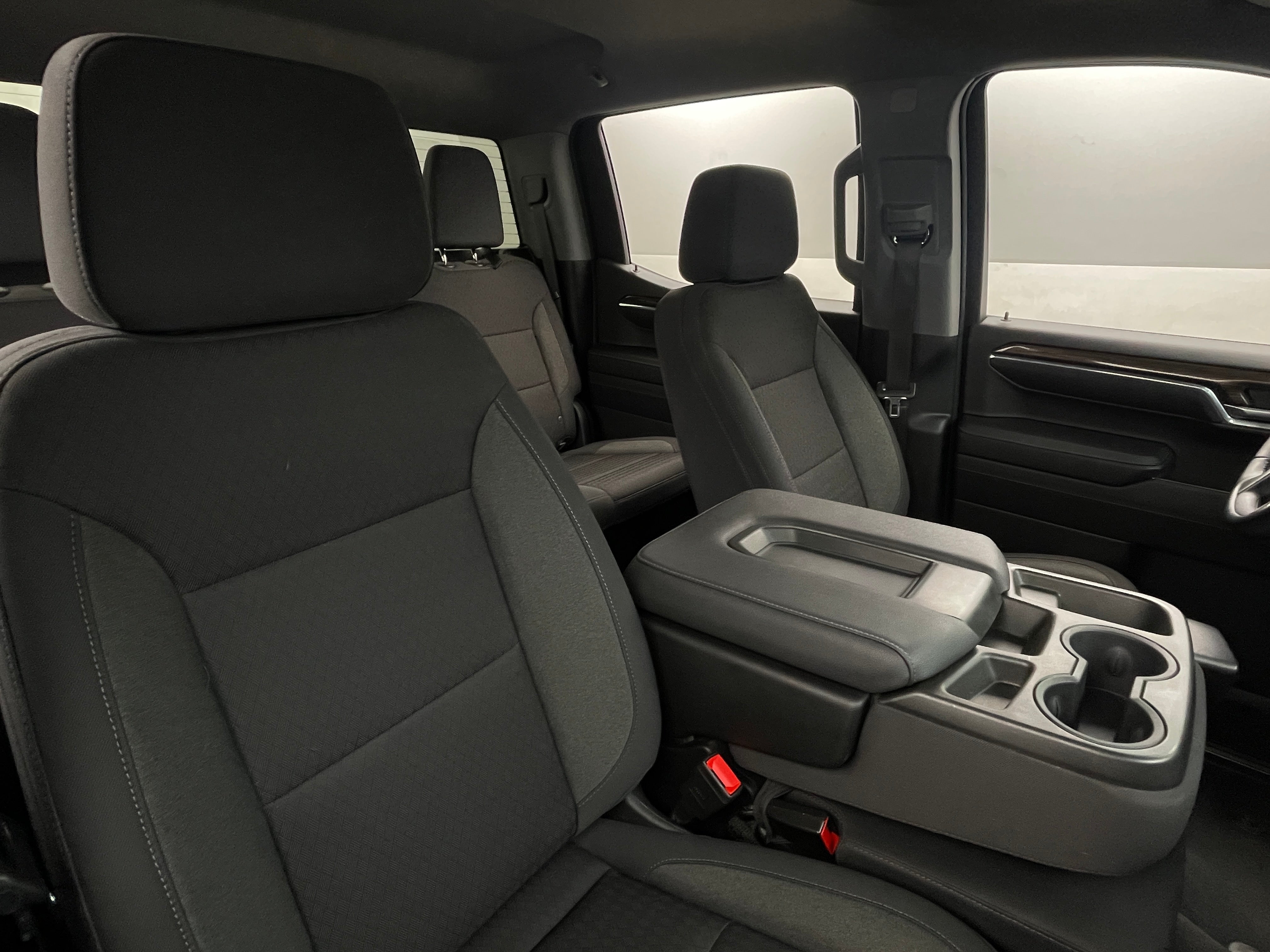 2023 Chevrolet Silverado 1500 LT 2