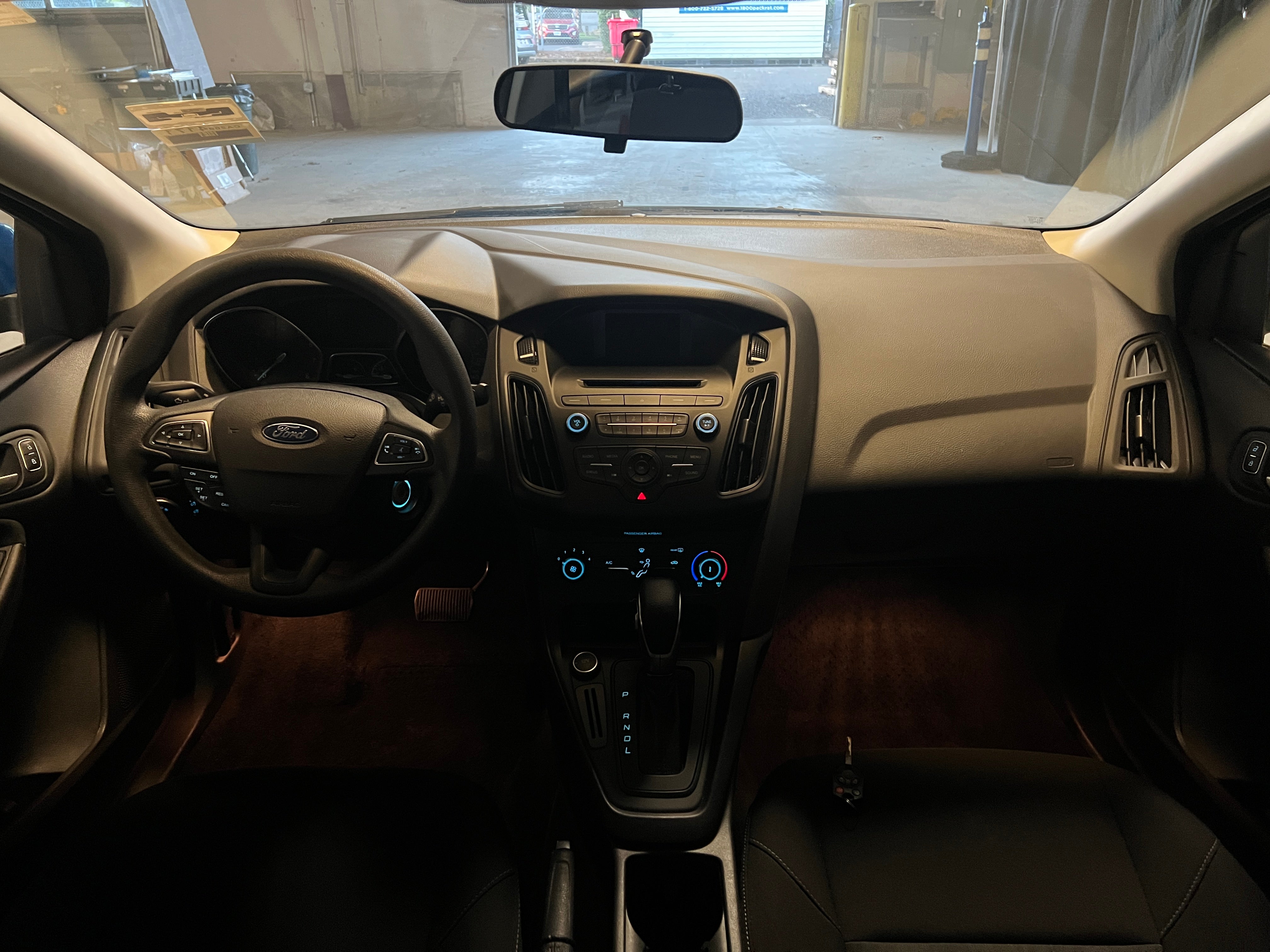 2017 Ford Focus SE 3