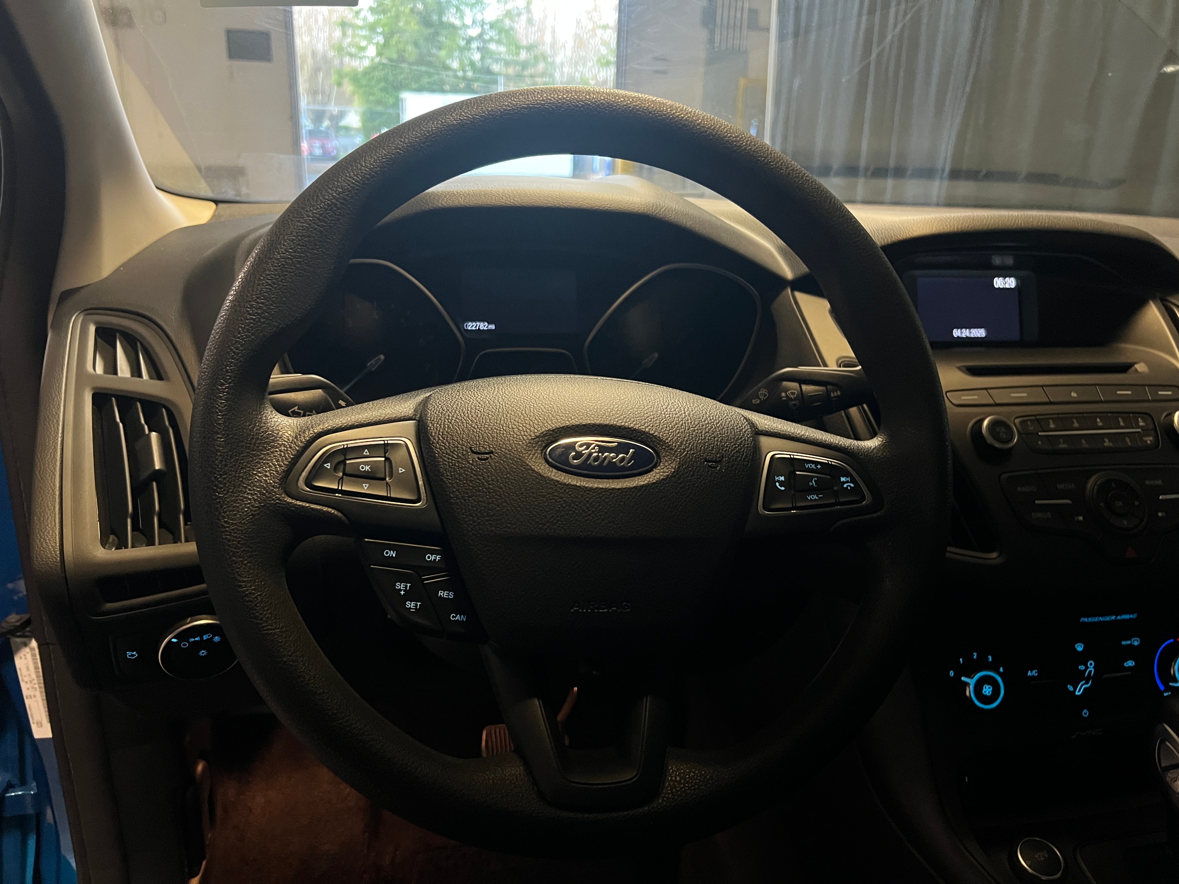 2017 Ford Focus SE 5