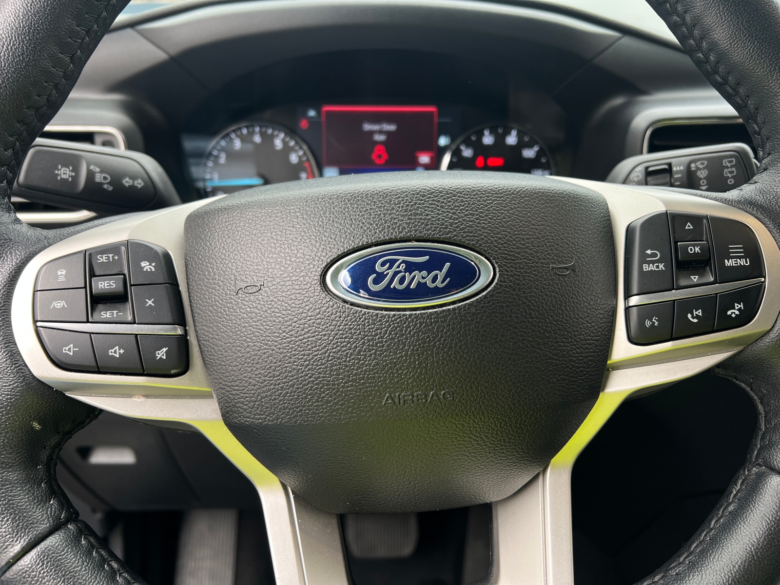 Thumbnail: 2023 Ford Explorer - 4