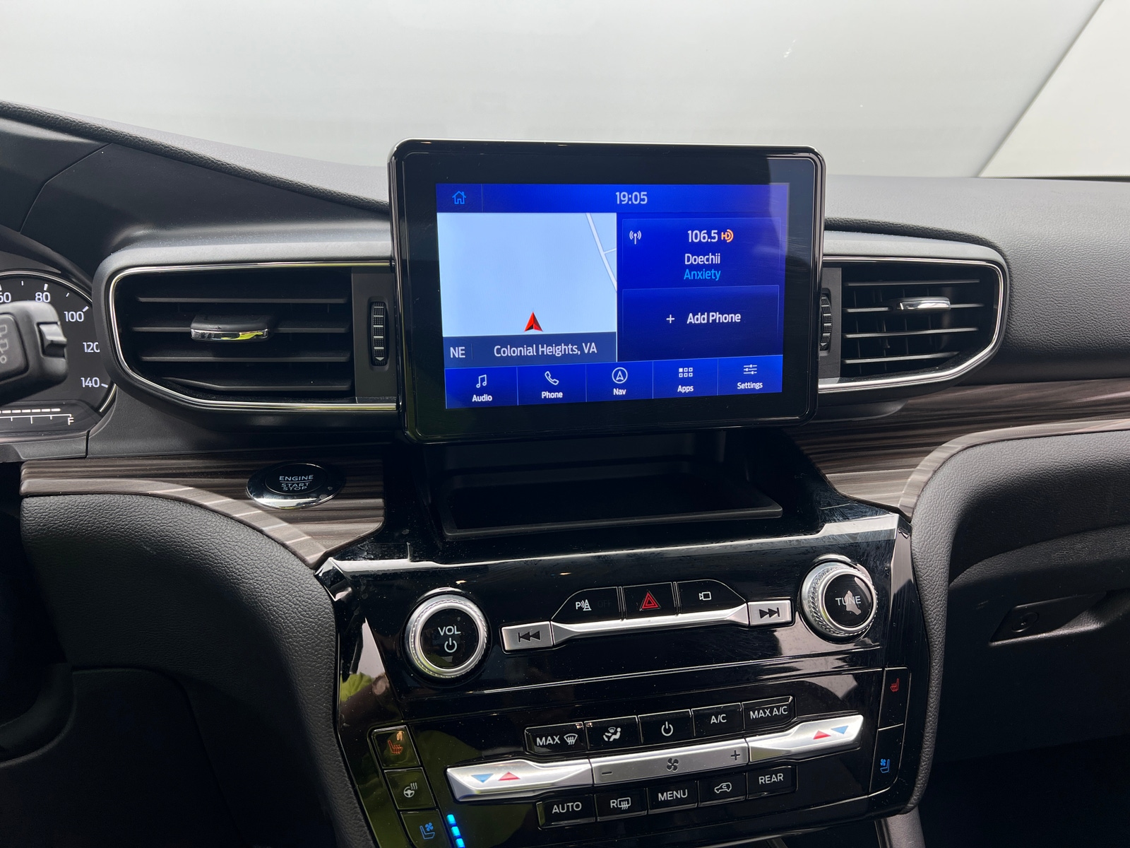 Thumbnail: 2023 Ford Explorer - 3