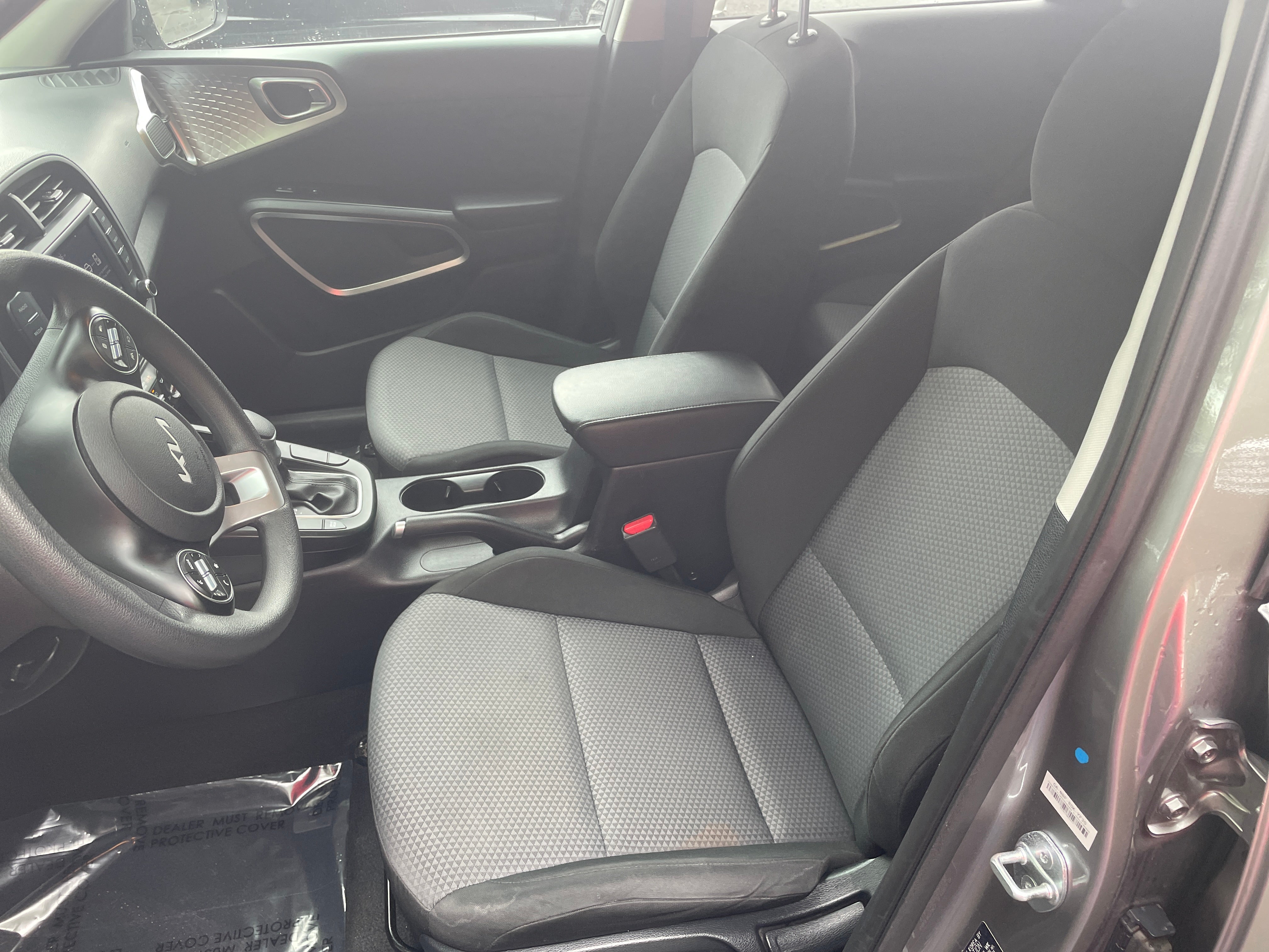 2023 Kia Soul LX 2