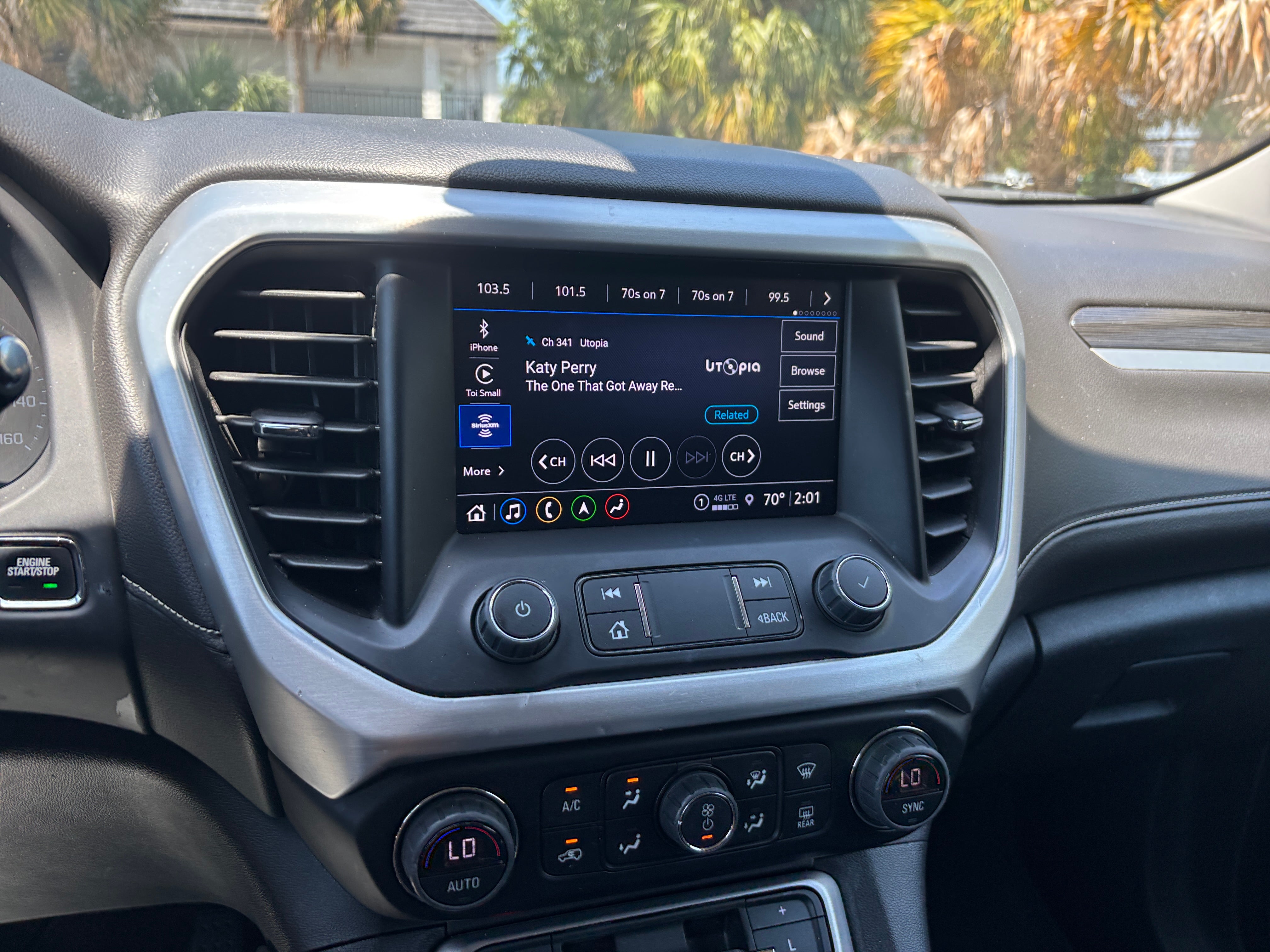 2023 GMC Acadia SLT 4