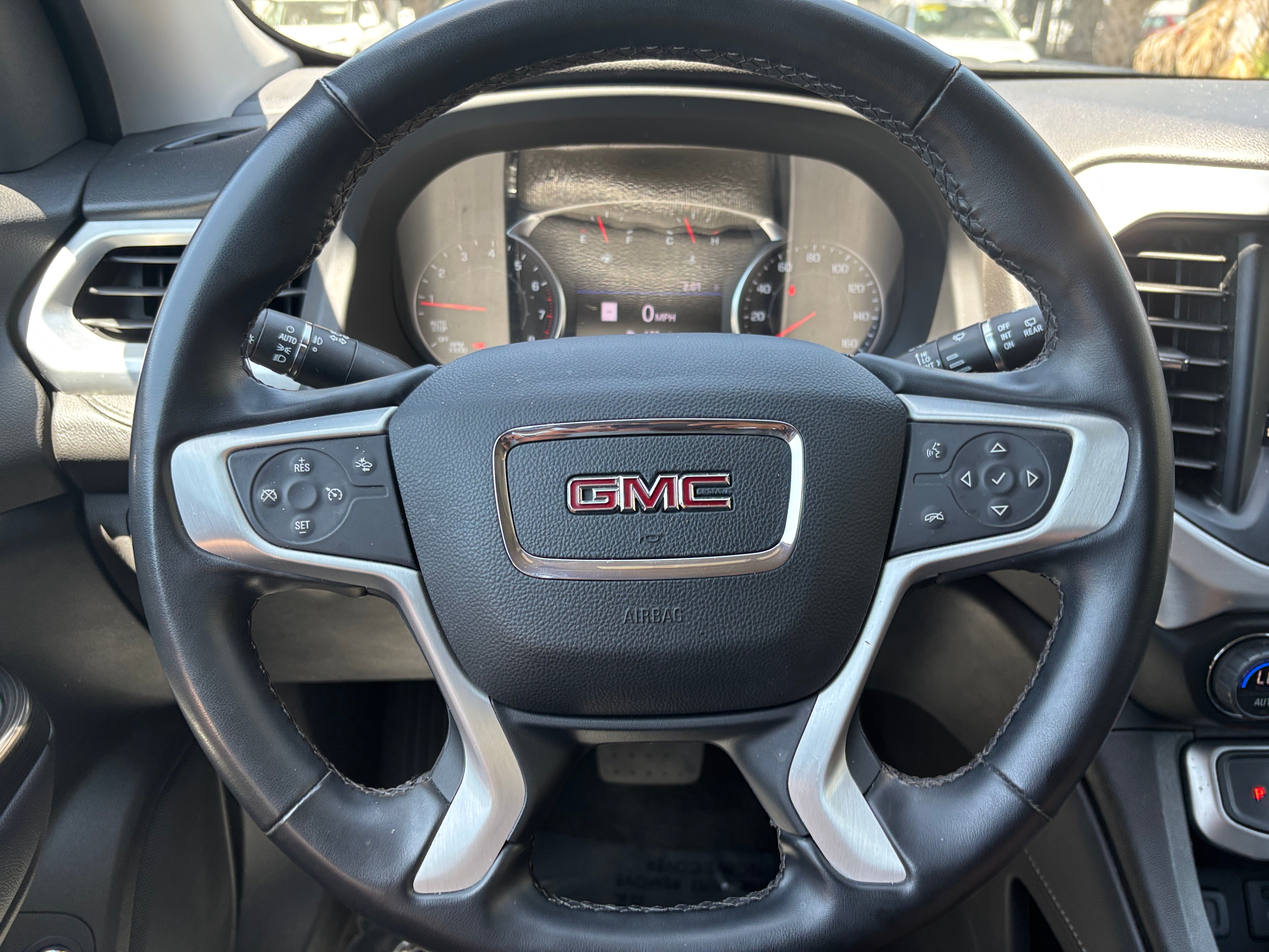 2023 GMC Acadia SLT 5