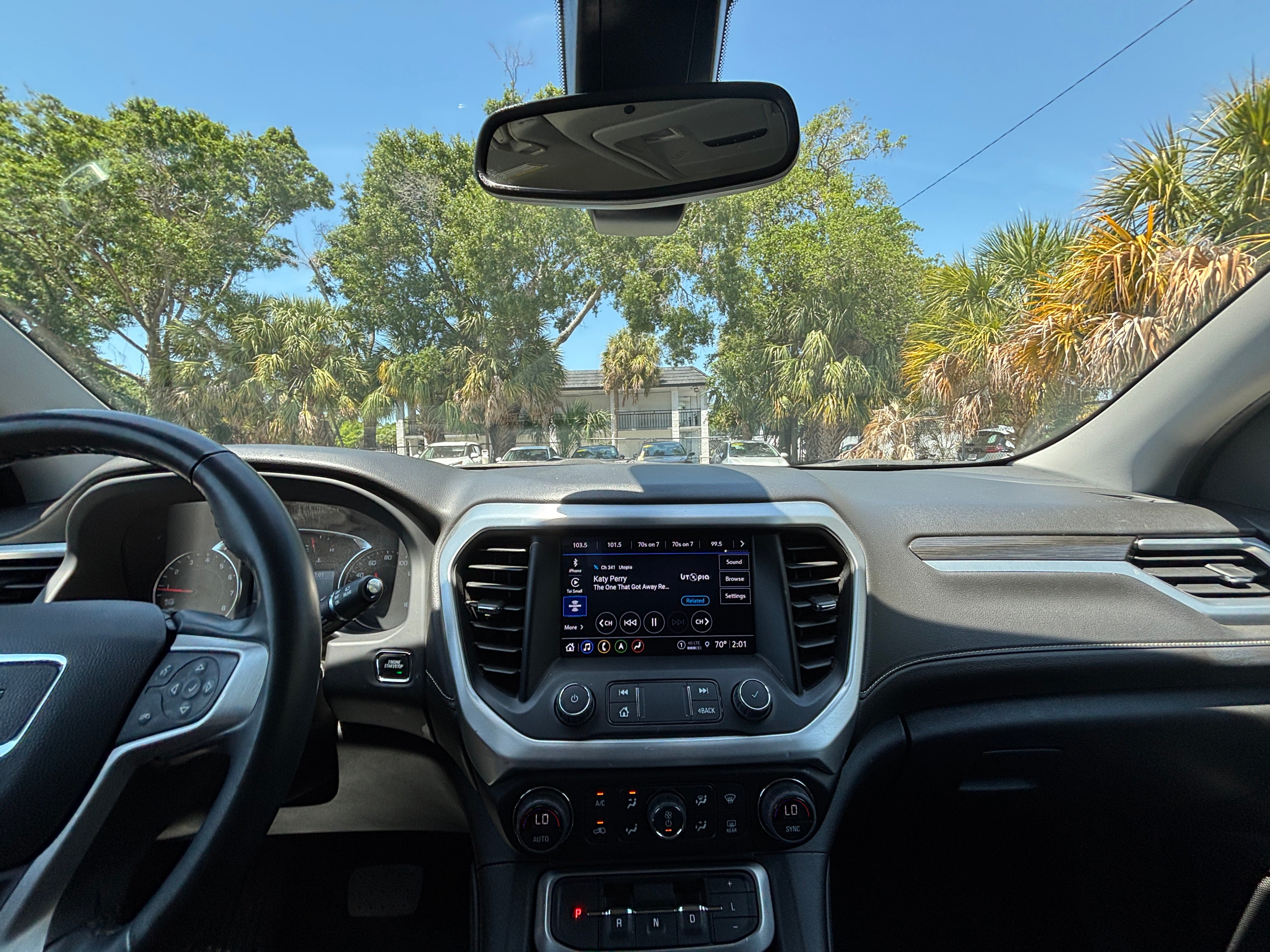 2023 GMC Acadia SLT 3