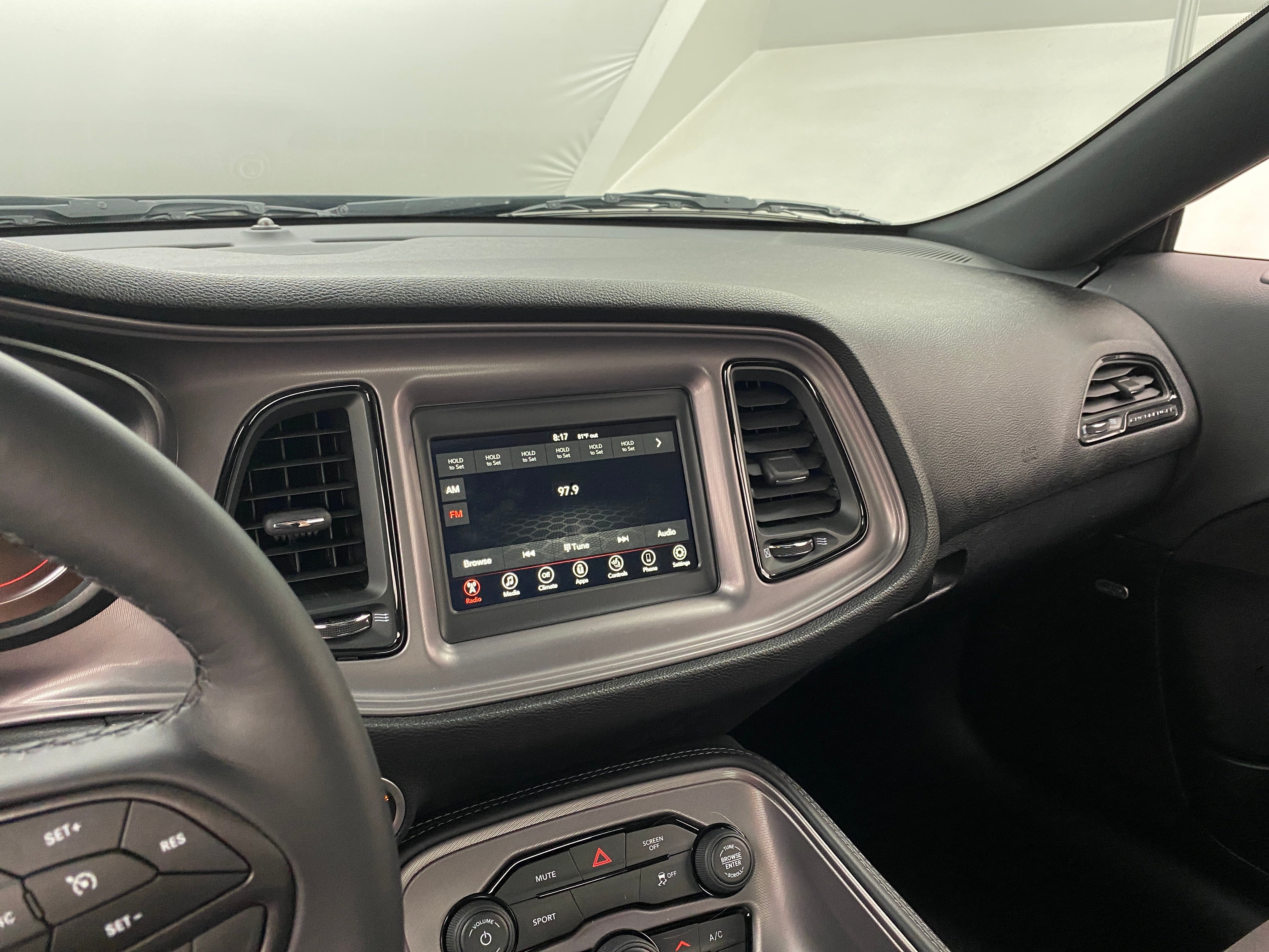 2023 Dodge Challenger SXT 3