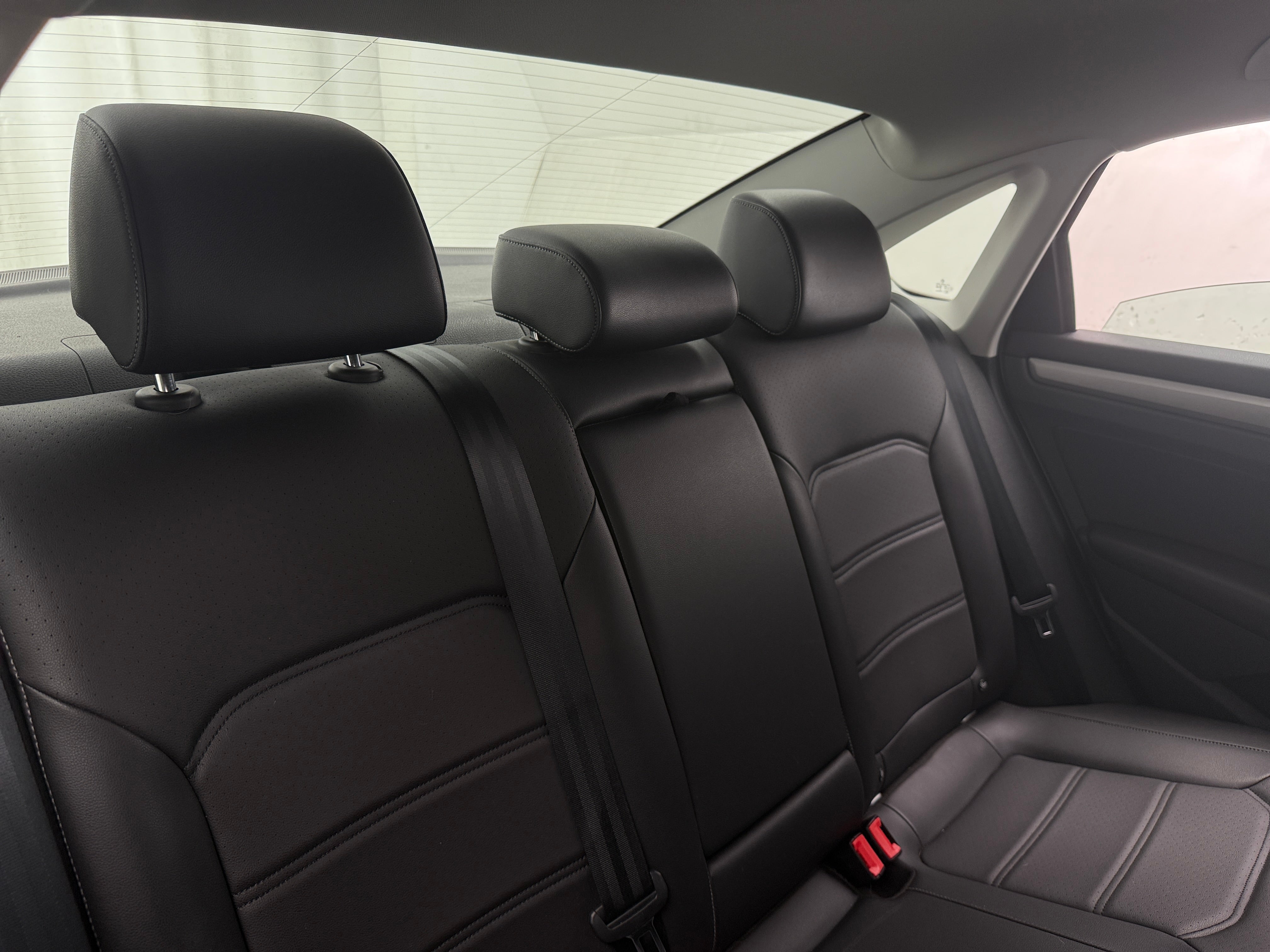 2020 Volkswagen Passat SE 5