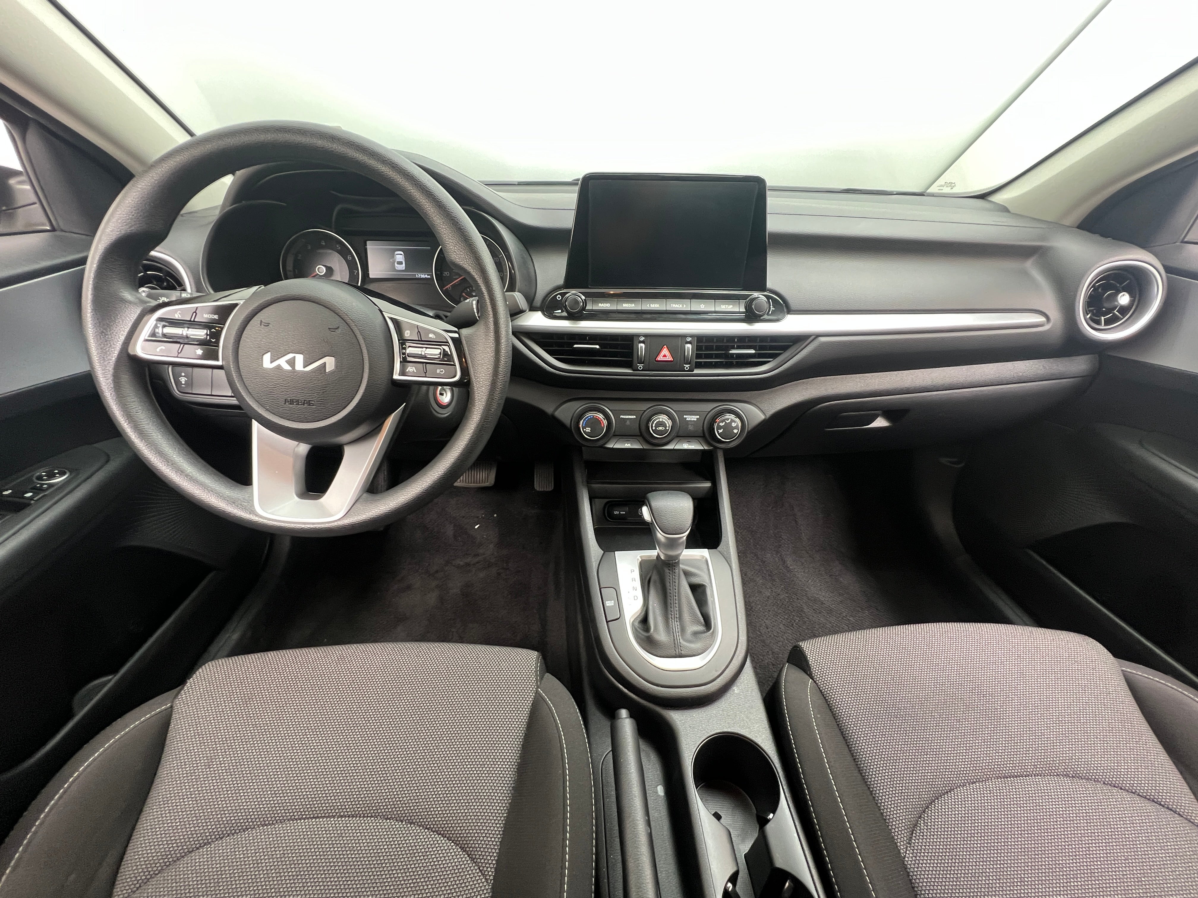 2024 Kia Forte LXS 3