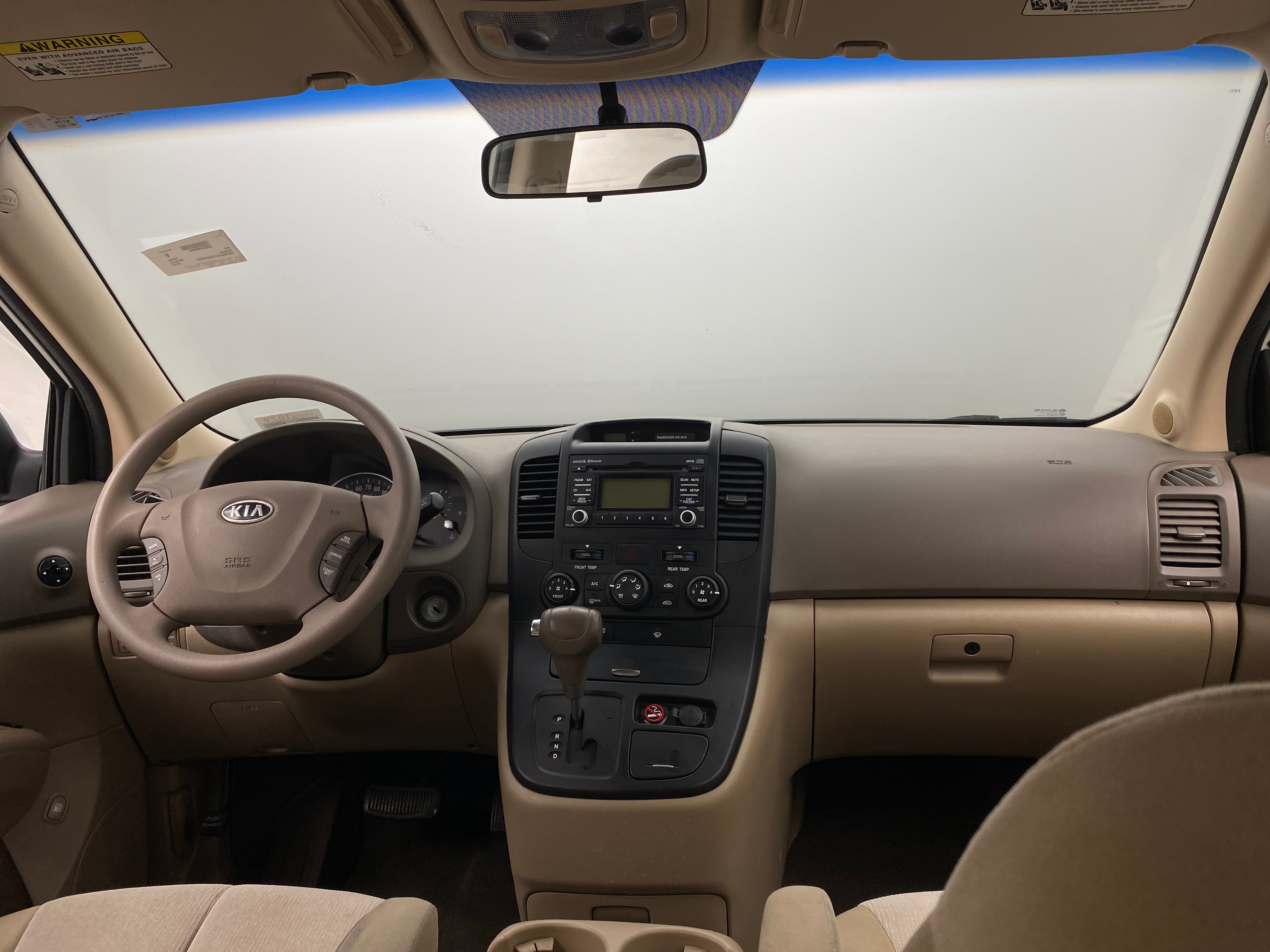 2012 Kia Sedona LX 3
