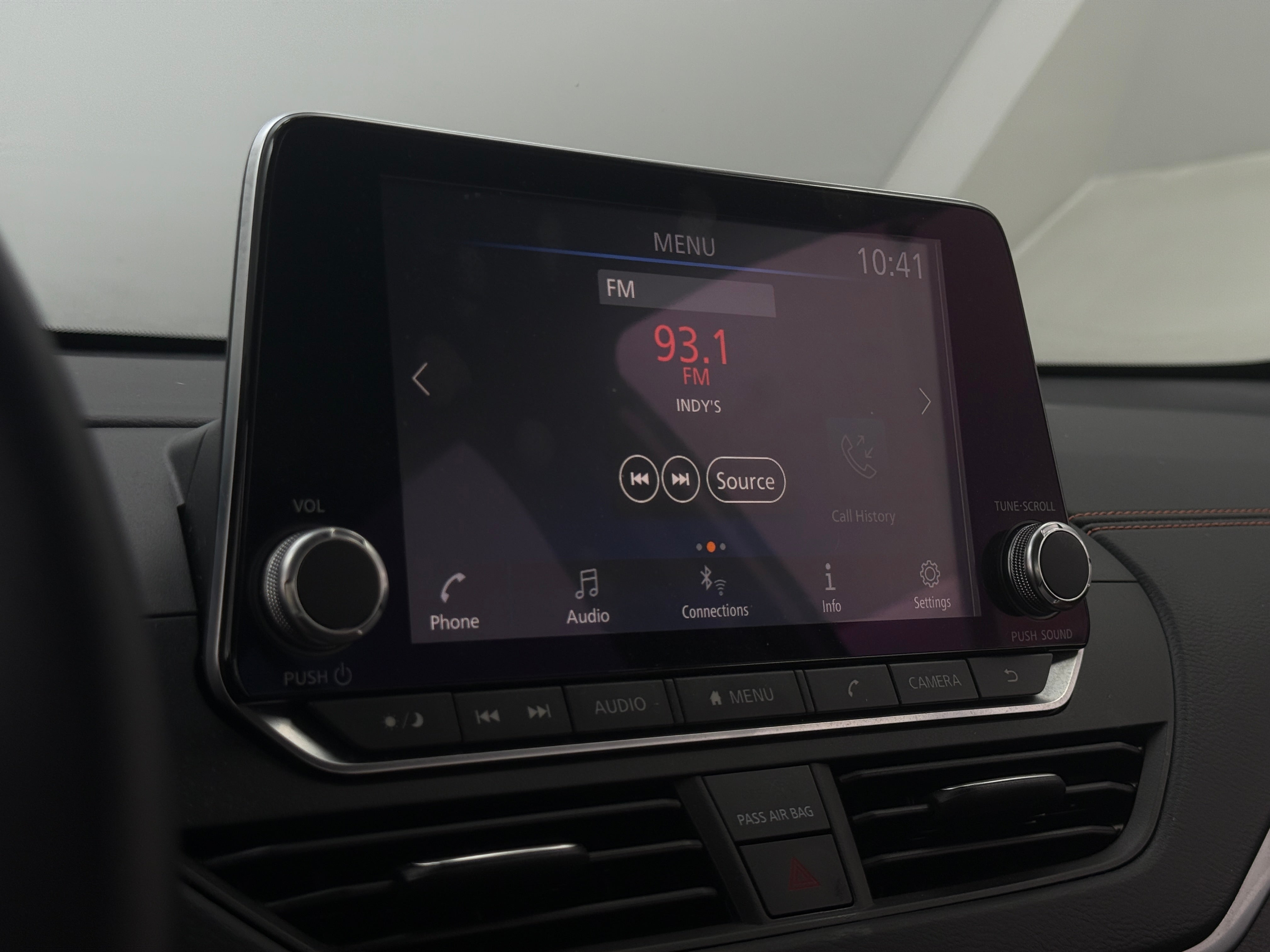 2022 Nissan Altima SR 4
