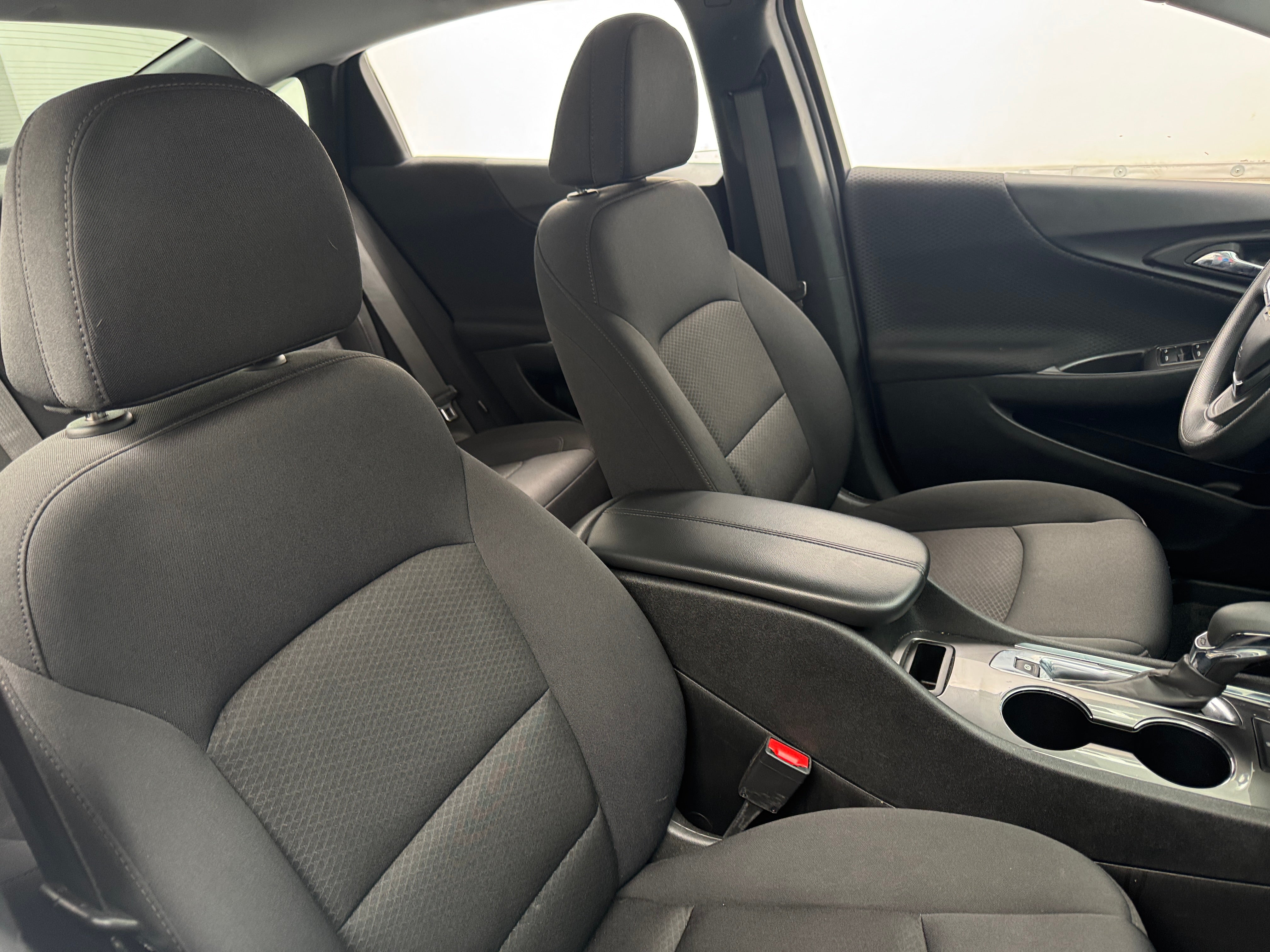 2023 Chevrolet Malibu LT 2