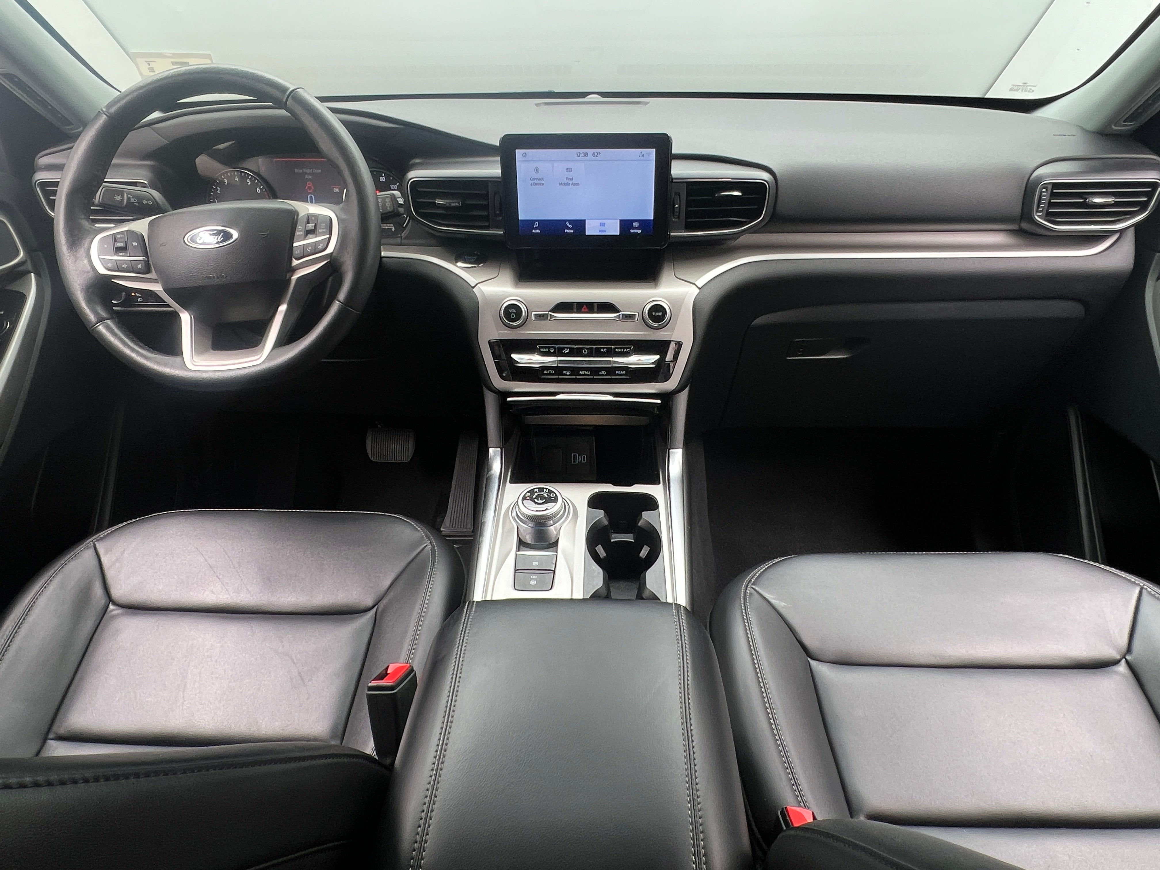 2024 Ford Explorer XLT 3