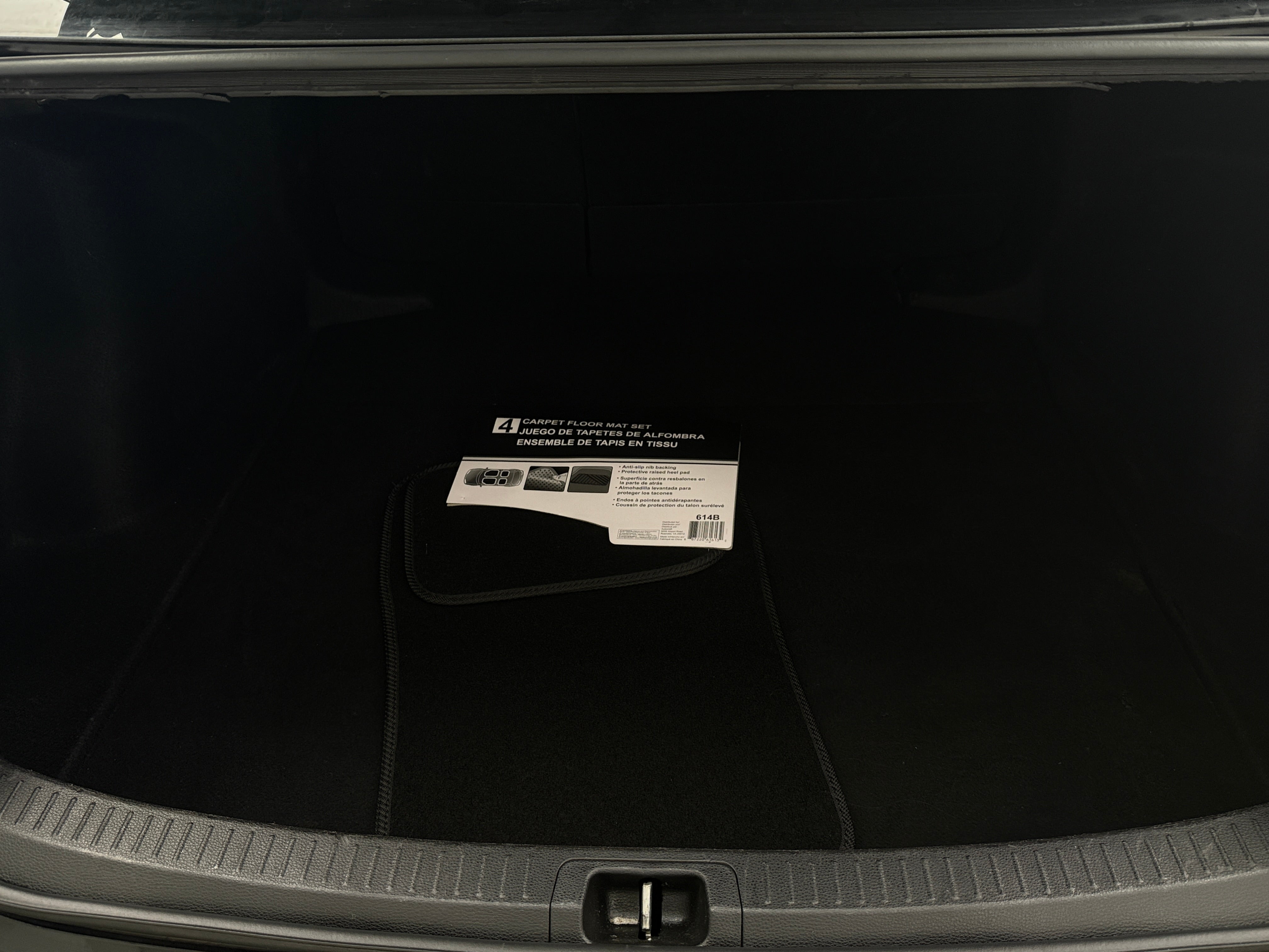 2023 Toyota Corolla LE 7