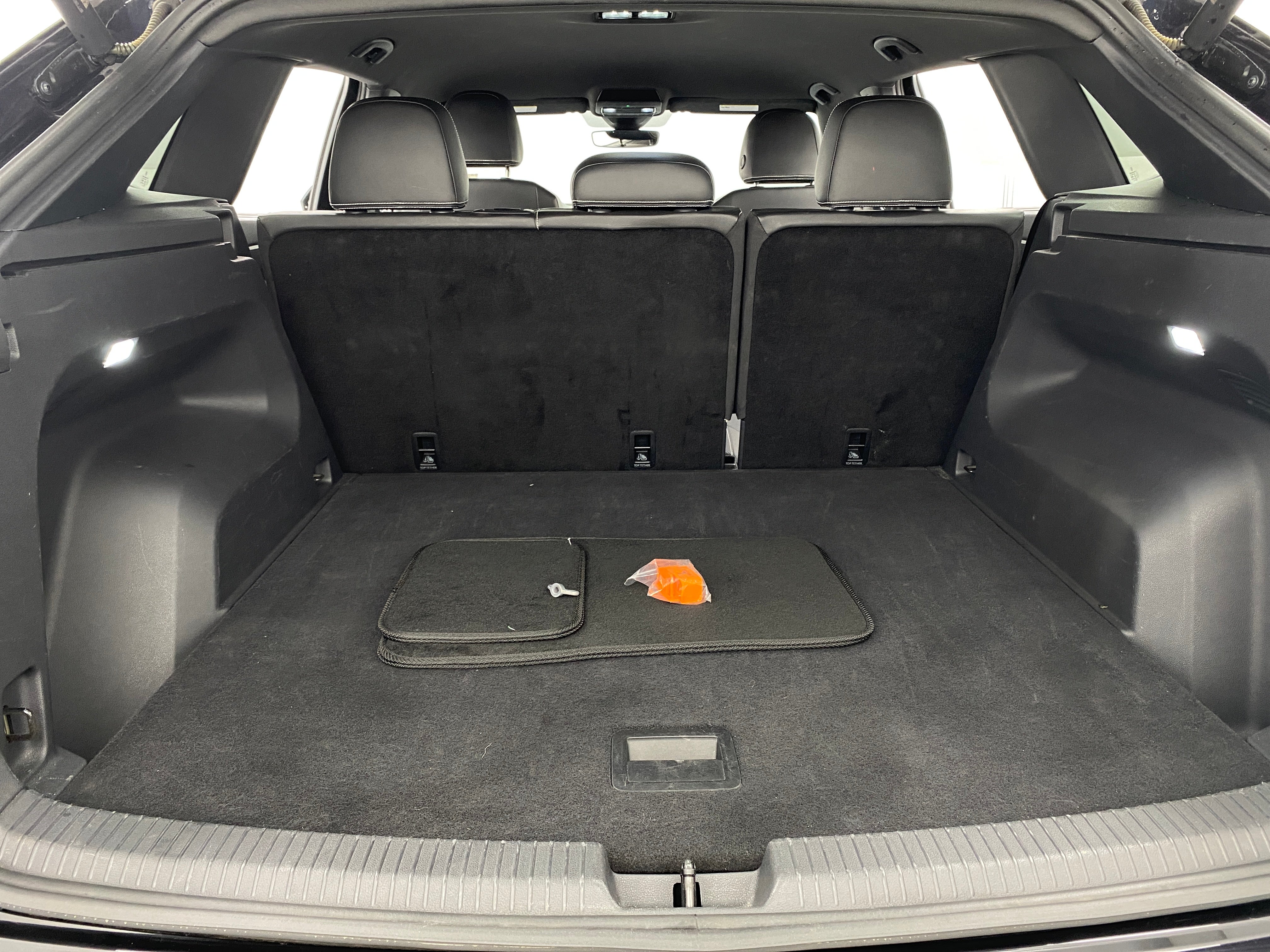 2024 Volkswagen Atlas SE 6