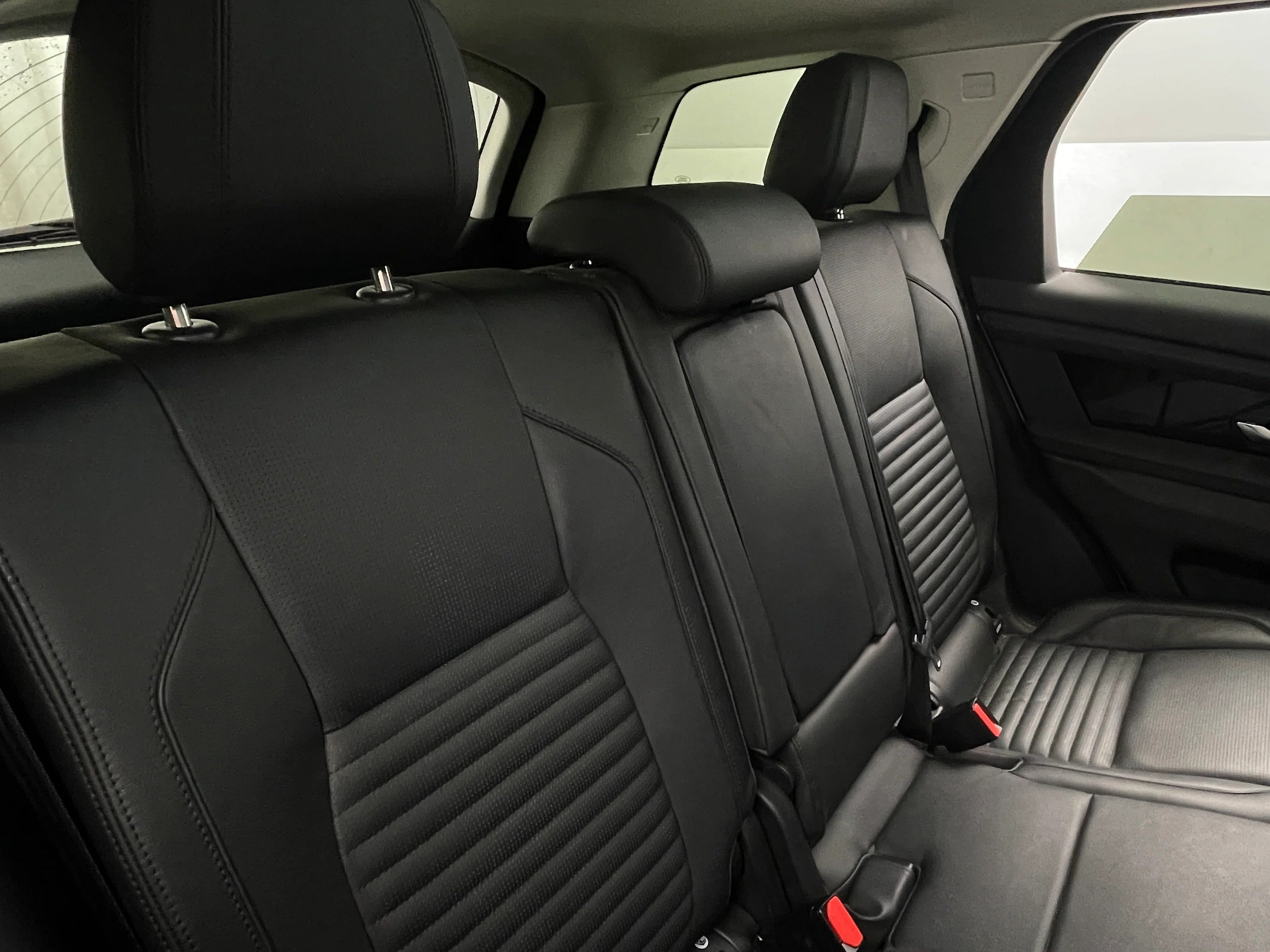 2020 Land Rover Discovery Sport S 5