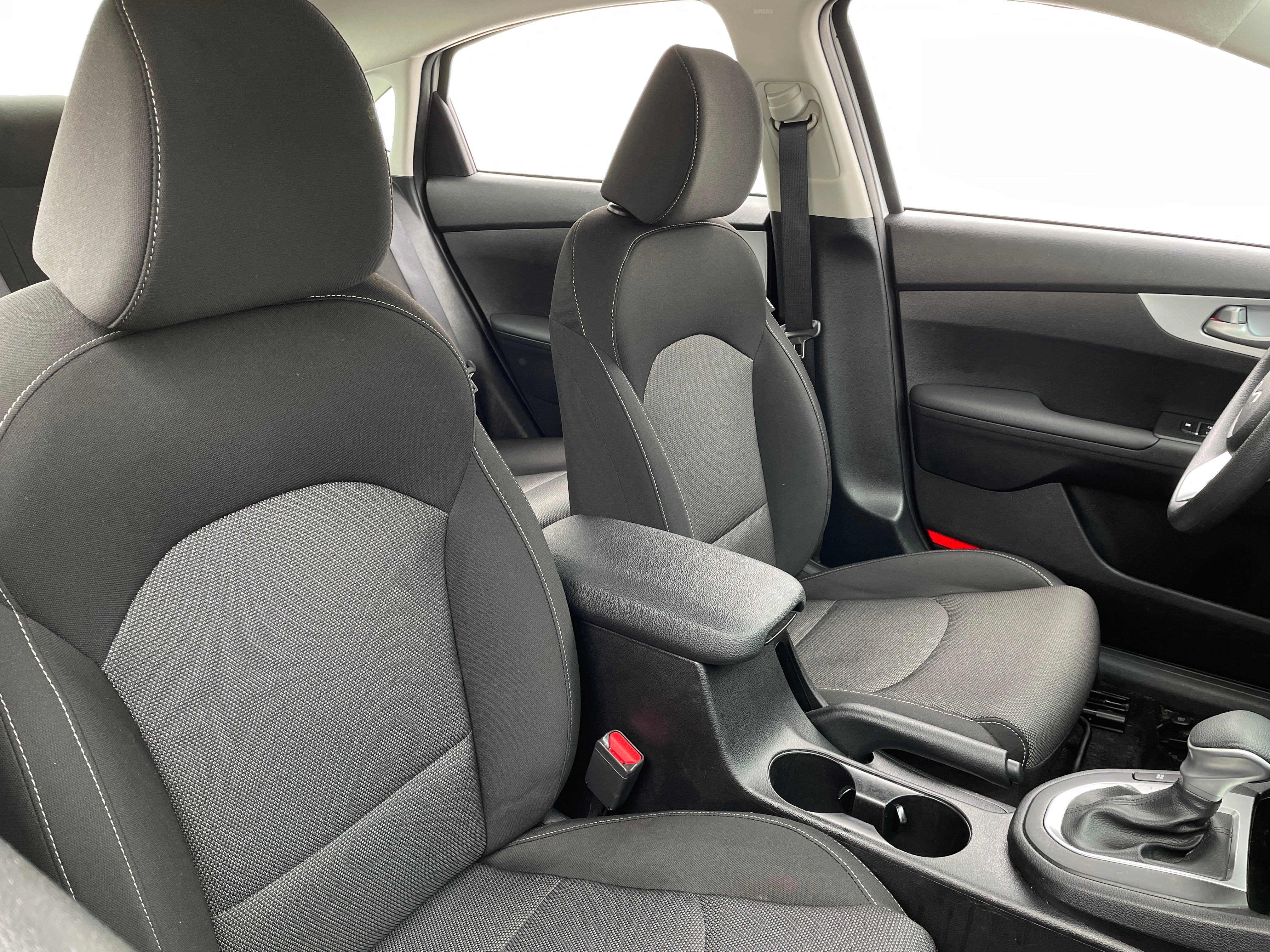 2024 Kia Forte LXS 2