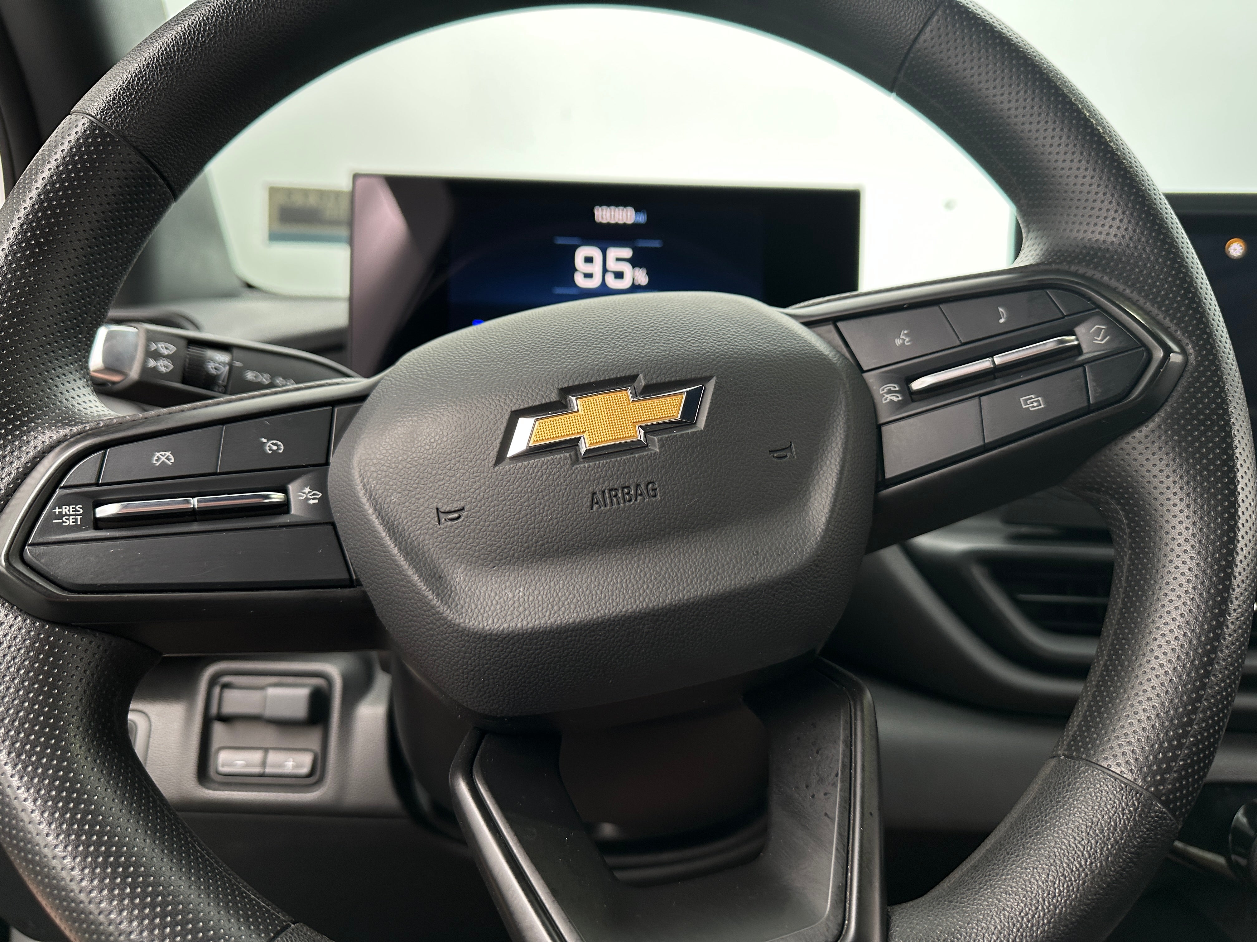 2024 Chevrolet Silverado EV Work Truck 4