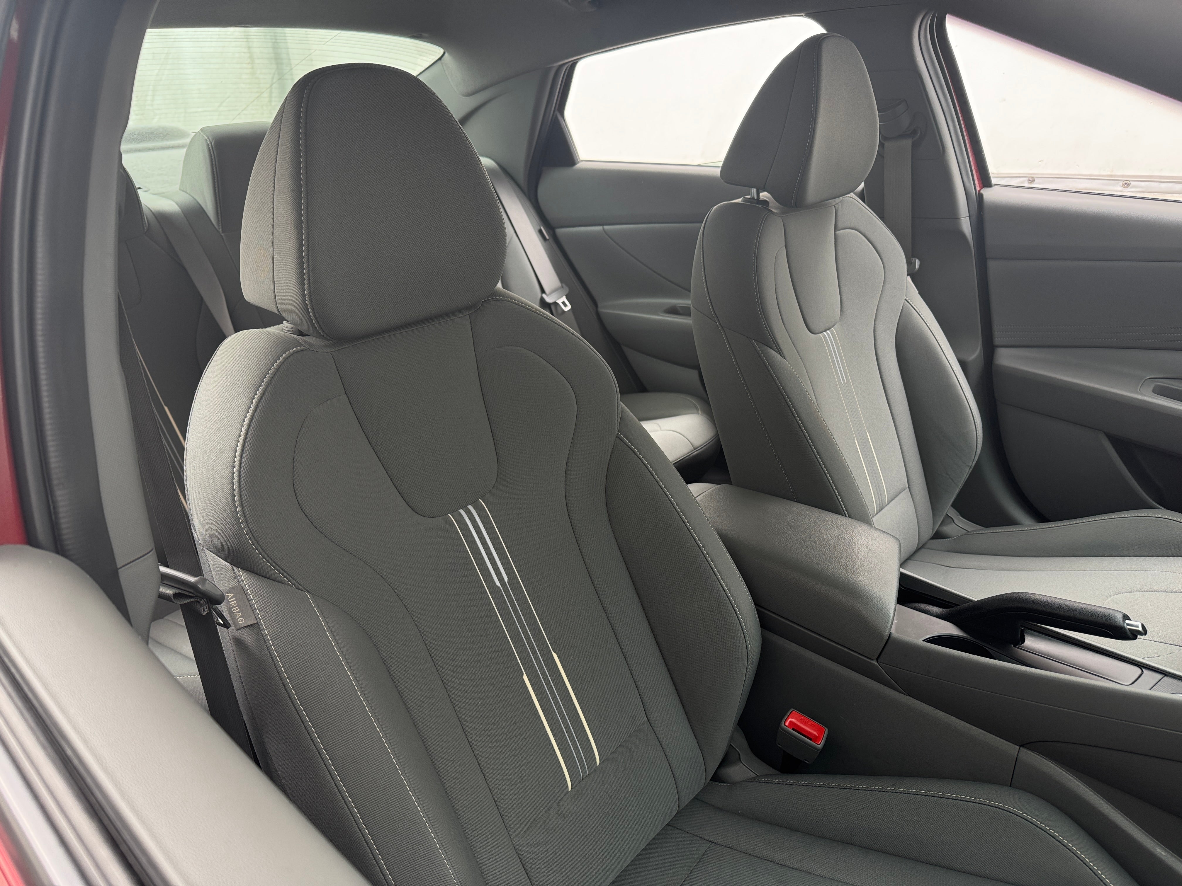 2024 Hyundai Elantra SEL 2